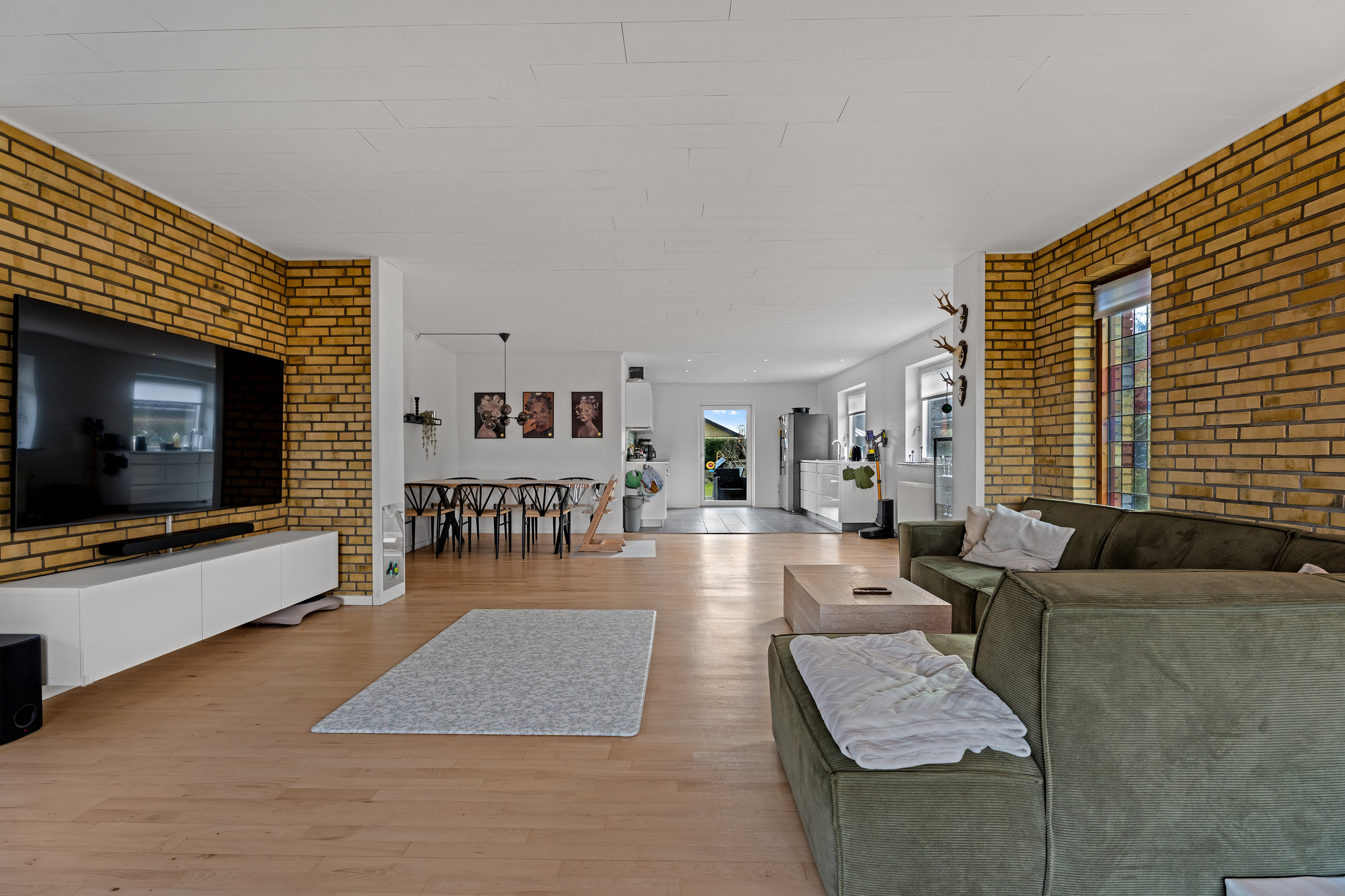 Fremhævet stue billede i fuldskærmstilstand. Billede af Kampersvænge 8, Skelstrup, 4930 Maribo