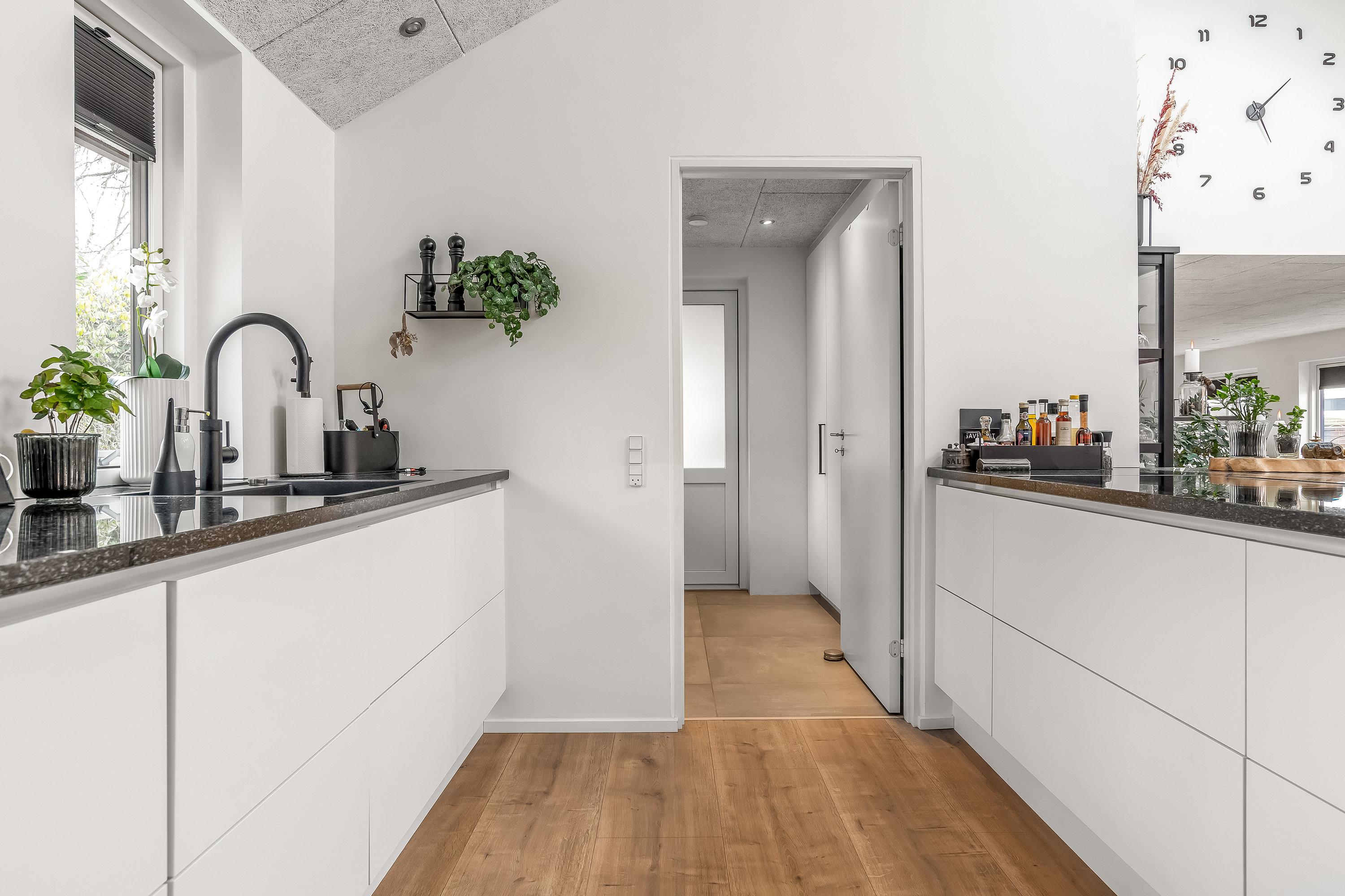 Fremhævet køkken billede i fuldskærmstilstand. Billede af Porsevej 14, 7500 Holstebro