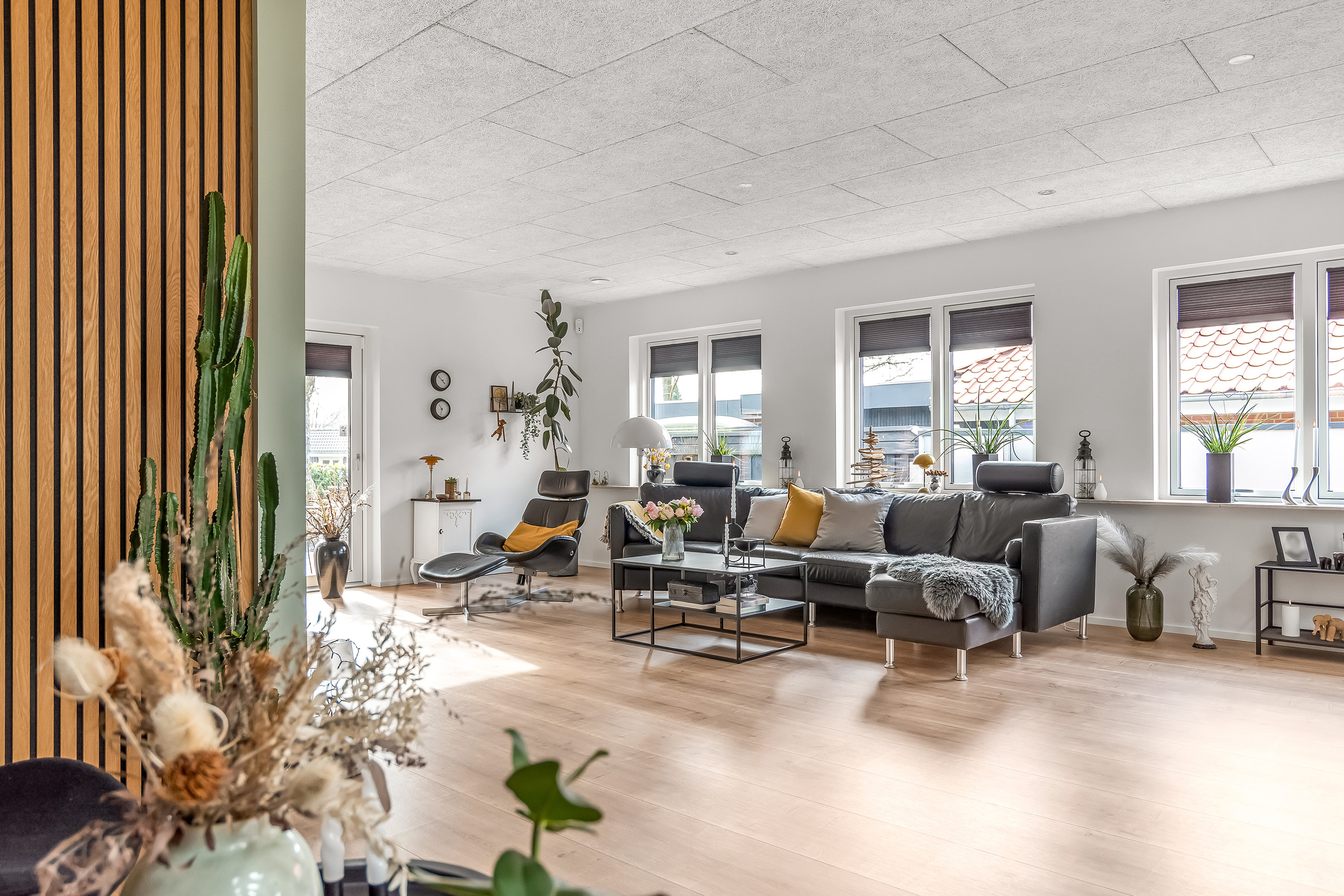 Fremhævet stue billede i fuldskærmstilstand. Billede af Porsevej 14, 7500 Holstebro