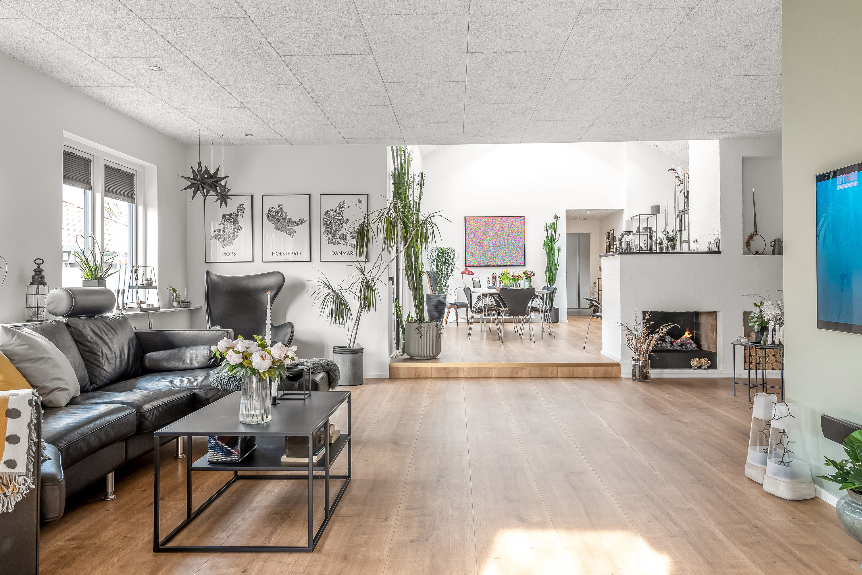 Fremhævet stue billede i fuldskærmstilstand. Billede af Porsevej 14, 7500 Holstebro