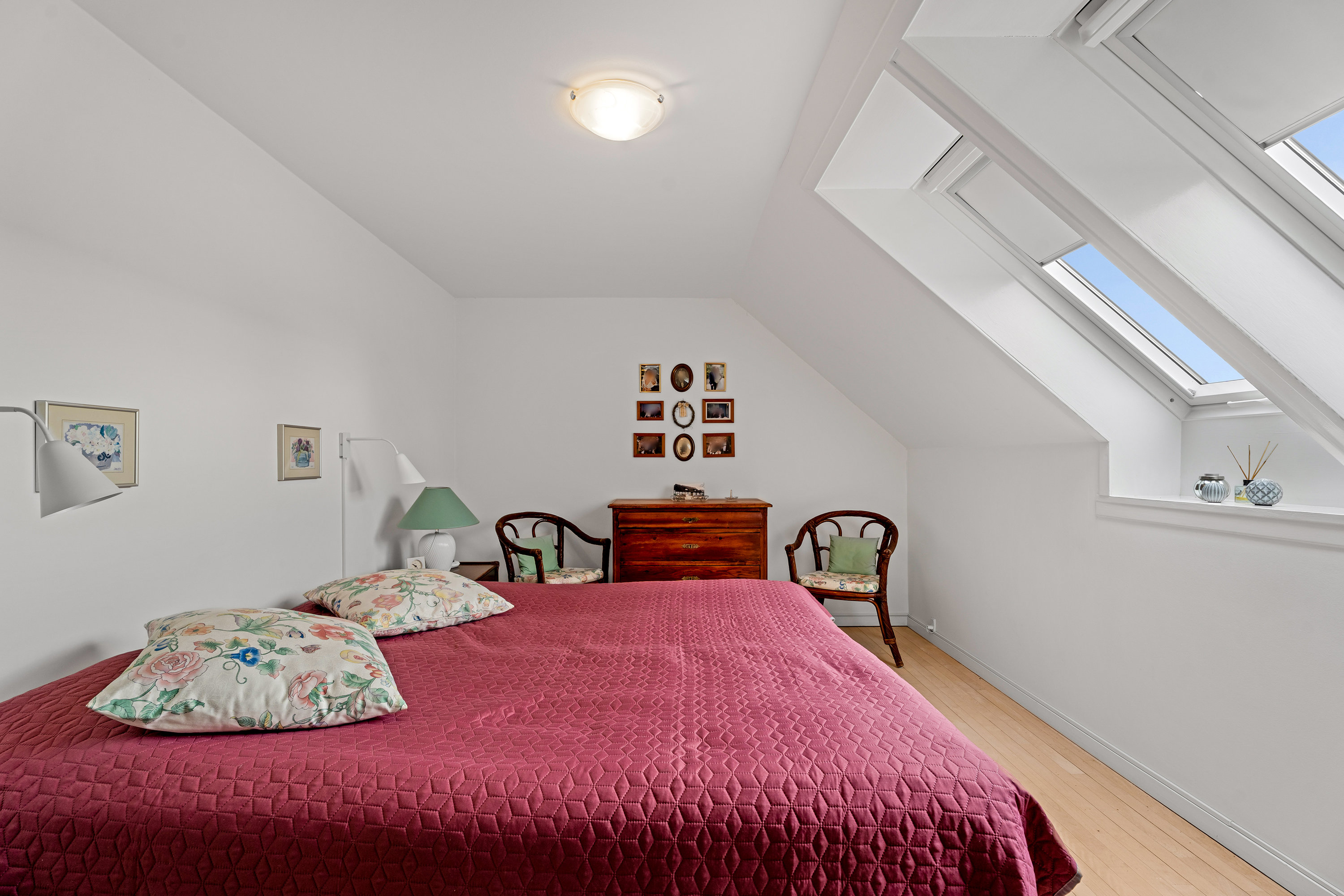 Fremhævet soveværelse billede i fuldskærmstilstand. Billede af Bispevænget 30, 4930 Maribo