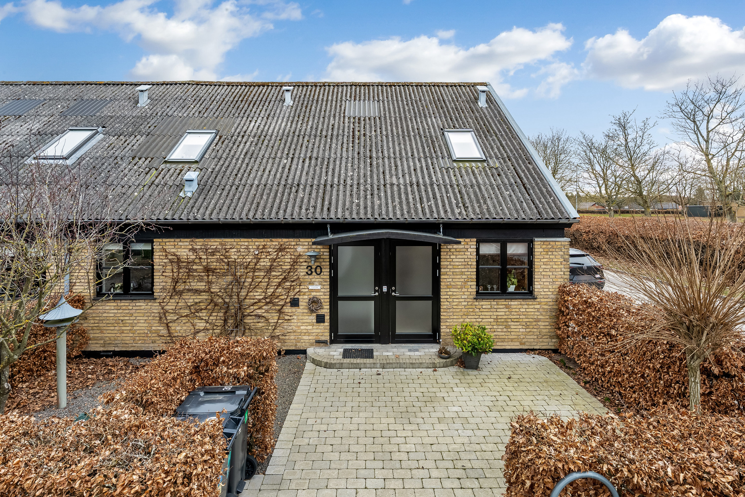 Fremhævet mastefoto billede i fuldskærmstilstand. Billede af Bispevænget 30, 4930 Maribo