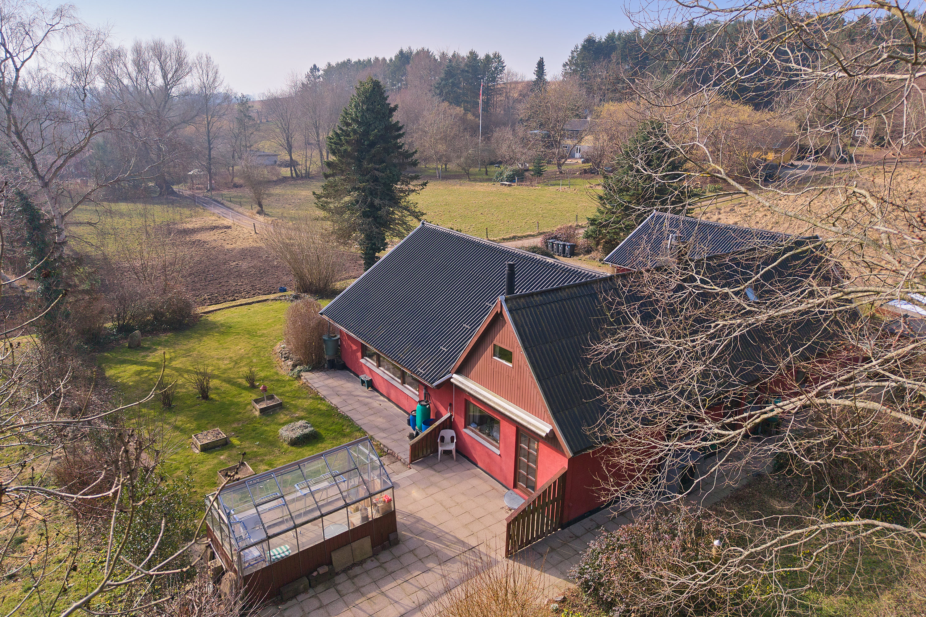 Fremhævet ejendommen billede i fuldskærmstilstand. Billede af Lille Veksøvej 11, 3670 Veksø Sjælland