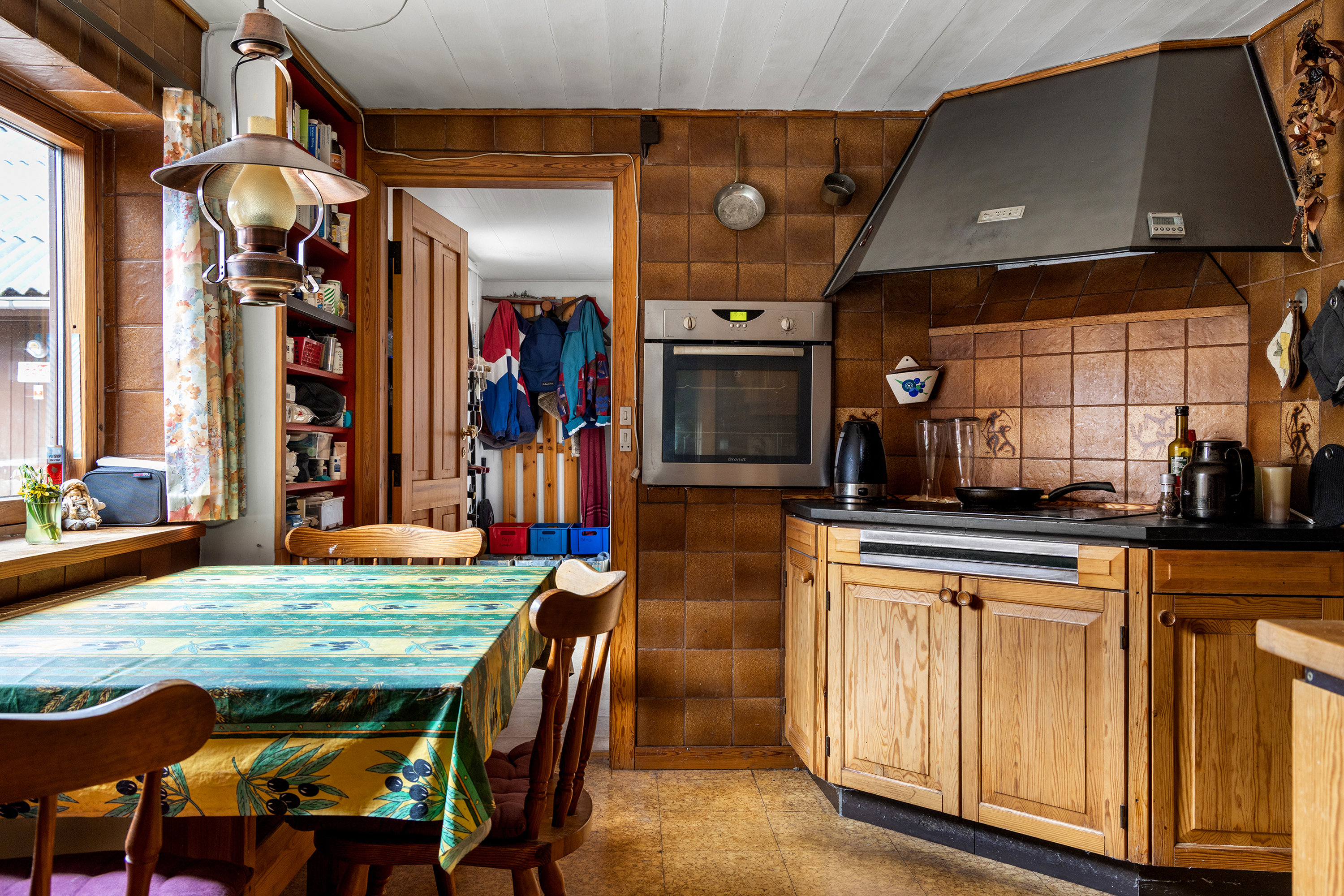 Fremhævet køkken billede i fuldskærmstilstand. Billede af Lille Veksøvej 11, 3670 Veksø Sjælland