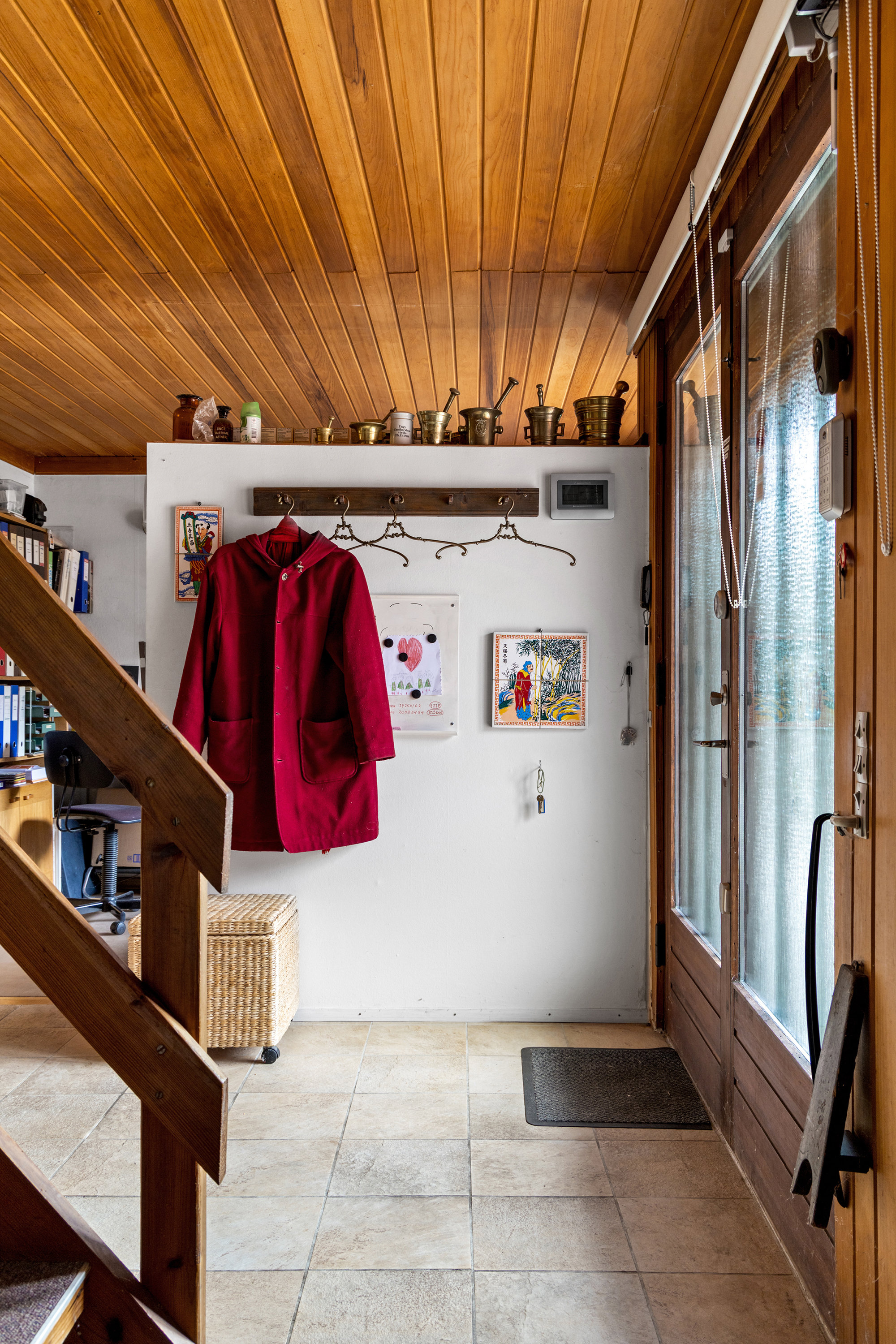 Fremhævet entré billede i fuldskærmstilstand. Billede af Lille Veksøvej 11, 3670 Veksø Sjælland