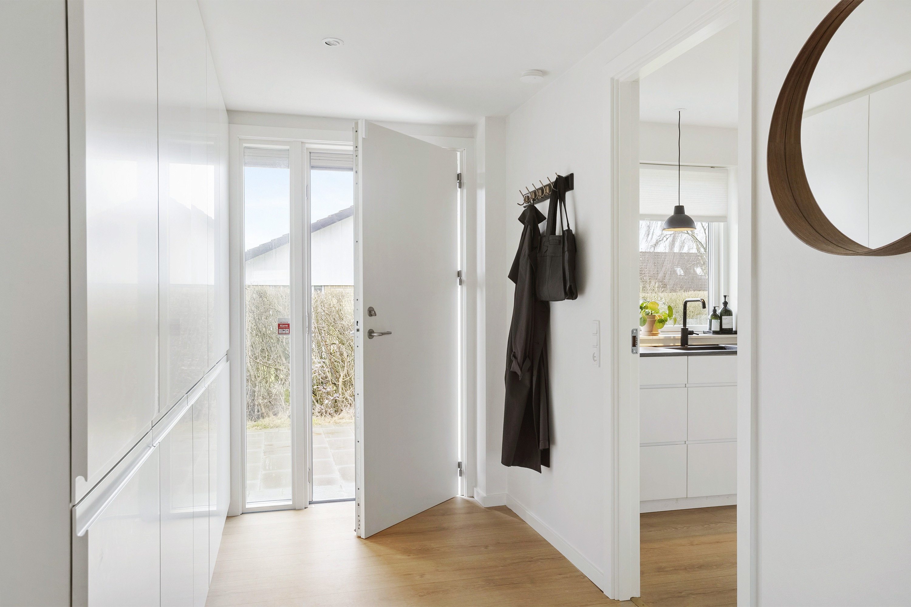 Fremhævet entré billede i fuldskærmstilstand. Billede af Morbærvej 49, 6600 Vejen