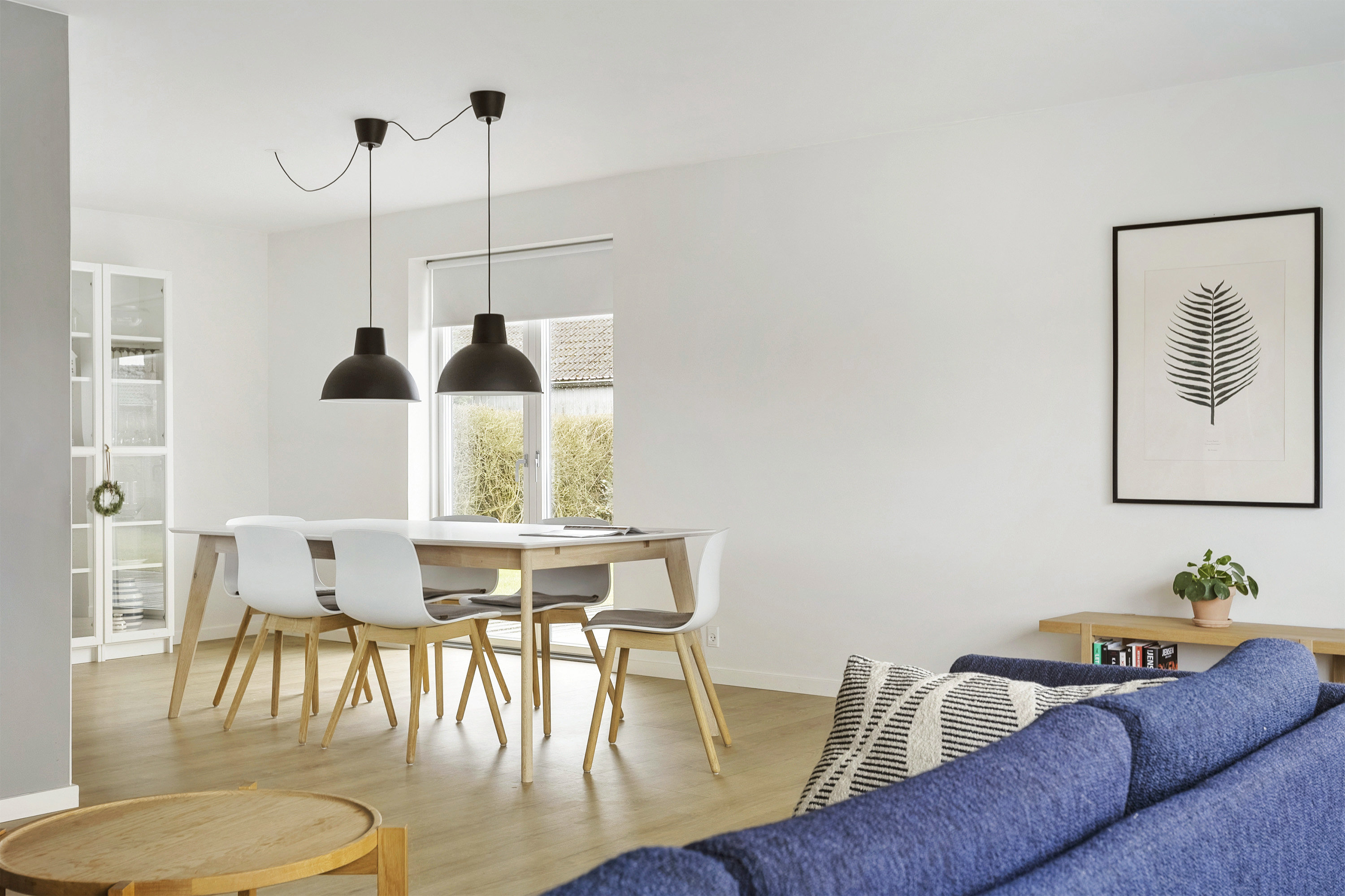 Fremhævet køkken/alrum//stue billede i fuldskærmstilstand. Billede af Morbærvej 49, 6600 Vejen