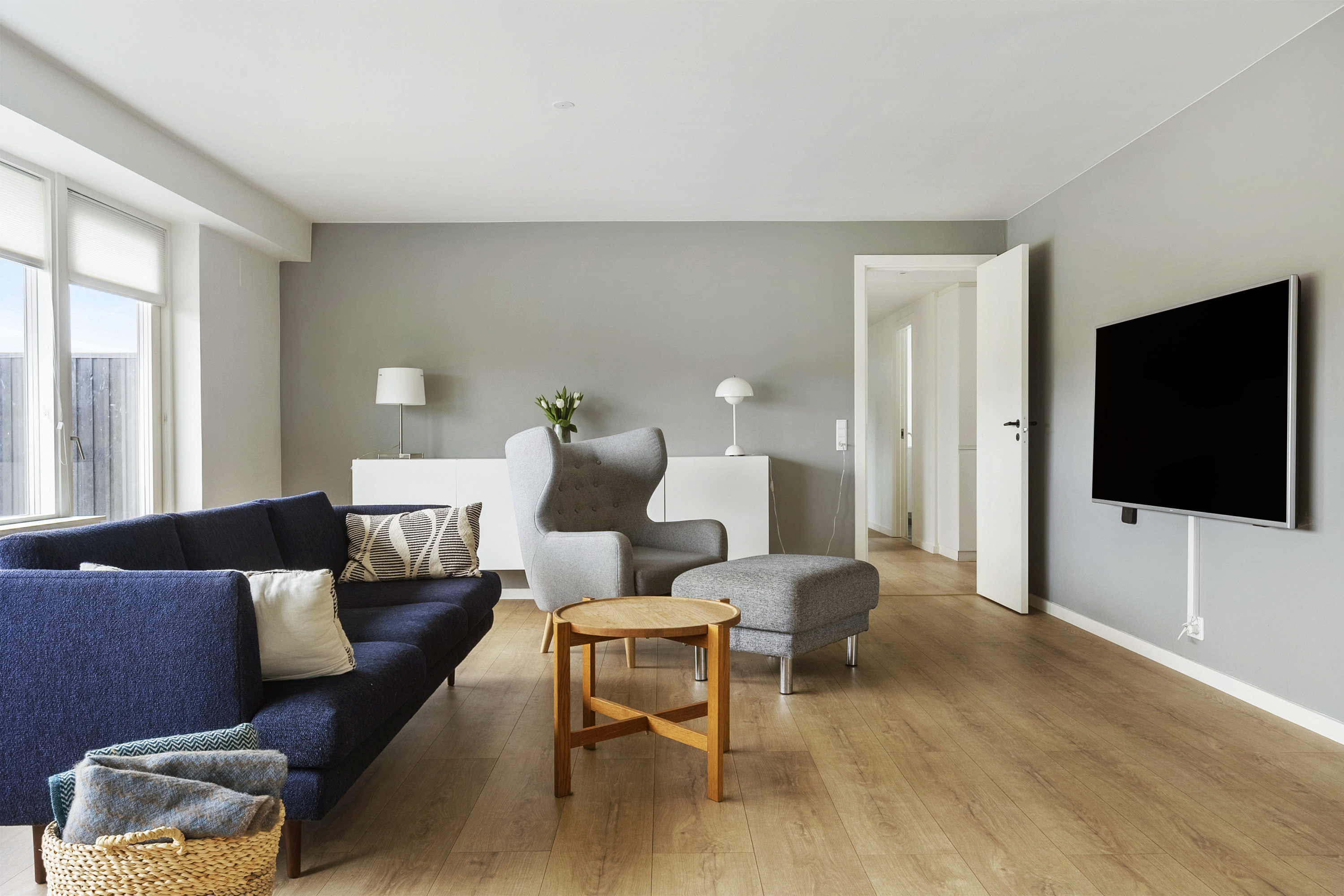 Fremhævet stue billede i fuldskærmstilstand. Billede af Morbærvej 49, 6600 Vejen