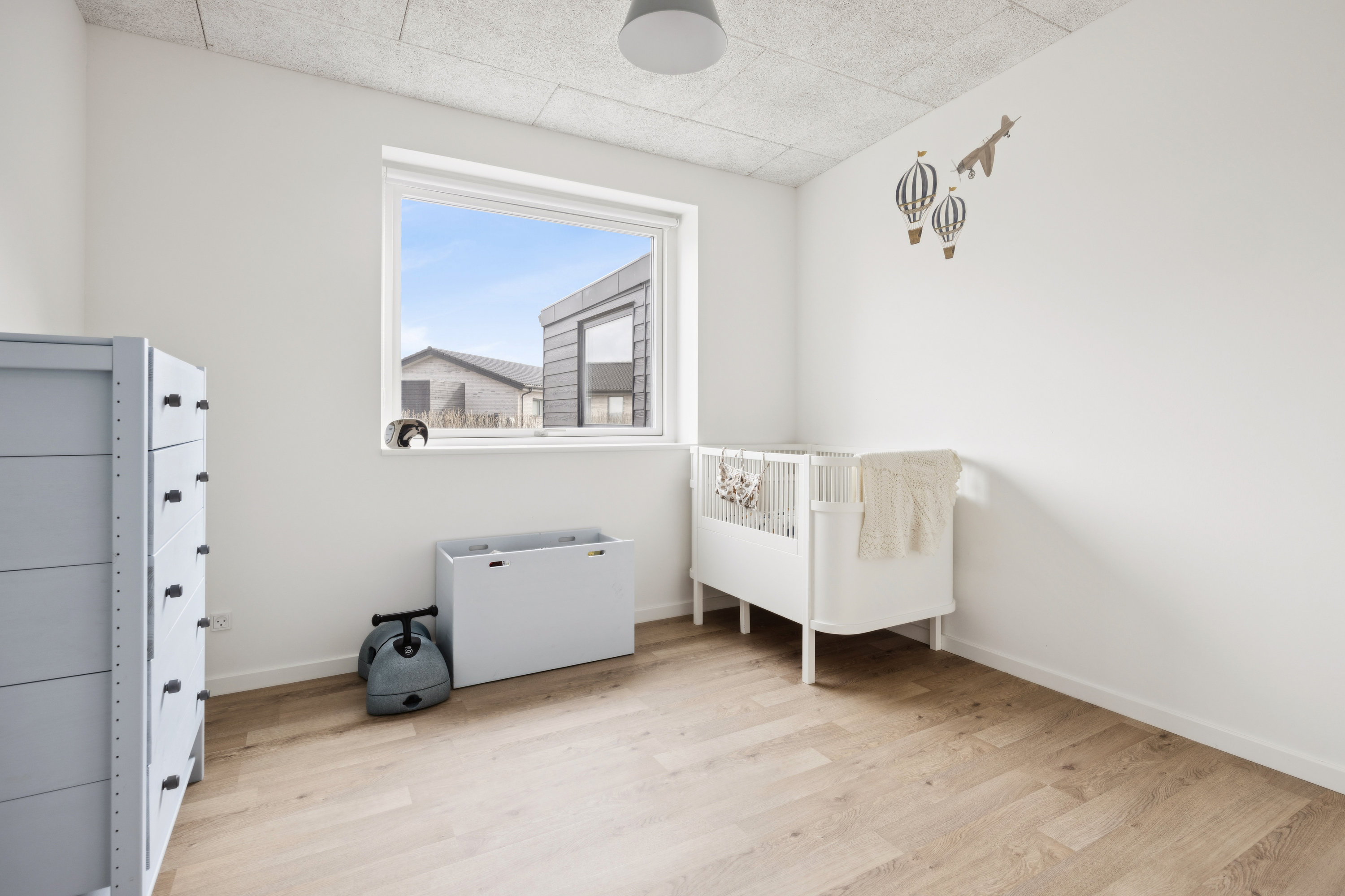 Fremhævet værelse billede i fuldskærmstilstand. Billede af Østermarken 219, 9320 Hjallerup