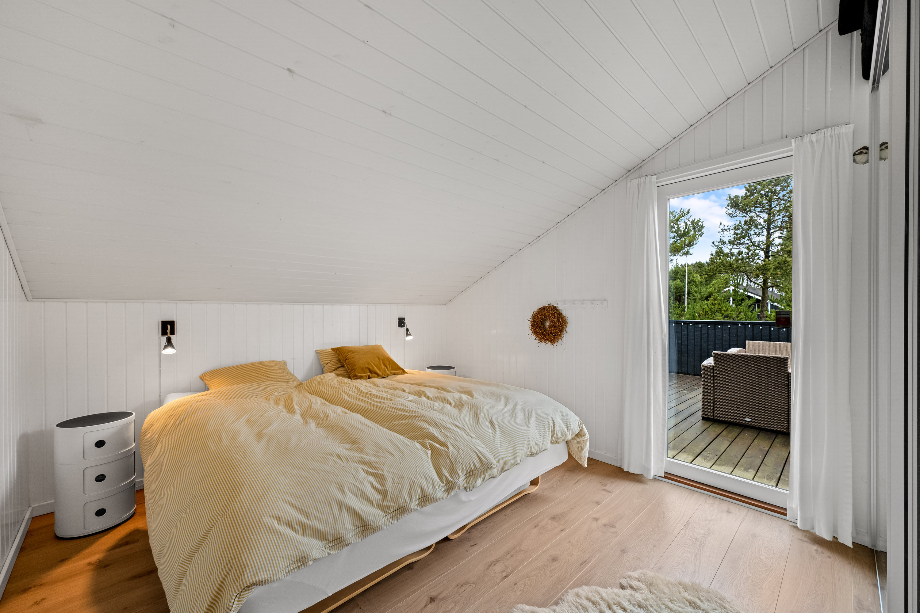 Fremhævet soveværelse billede i fuldskærmstilstand. Billede af Bjerregårdsvej 112, Bjerregaard, 6960 Hvide Sande