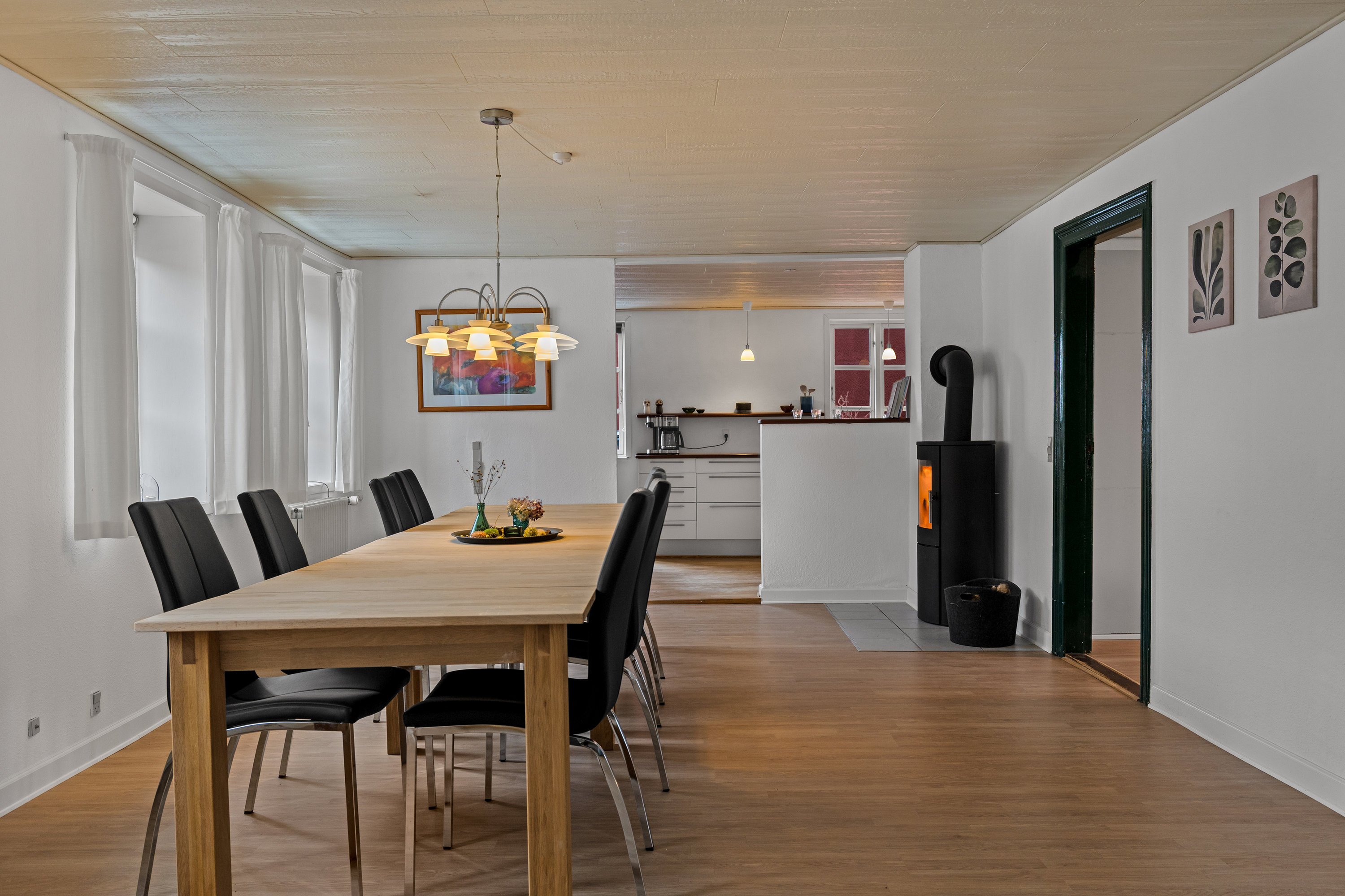 Fremhævet stue billede i fuldskærmstilstand. Billede af Kirkegade 3, 6261 Bredebro