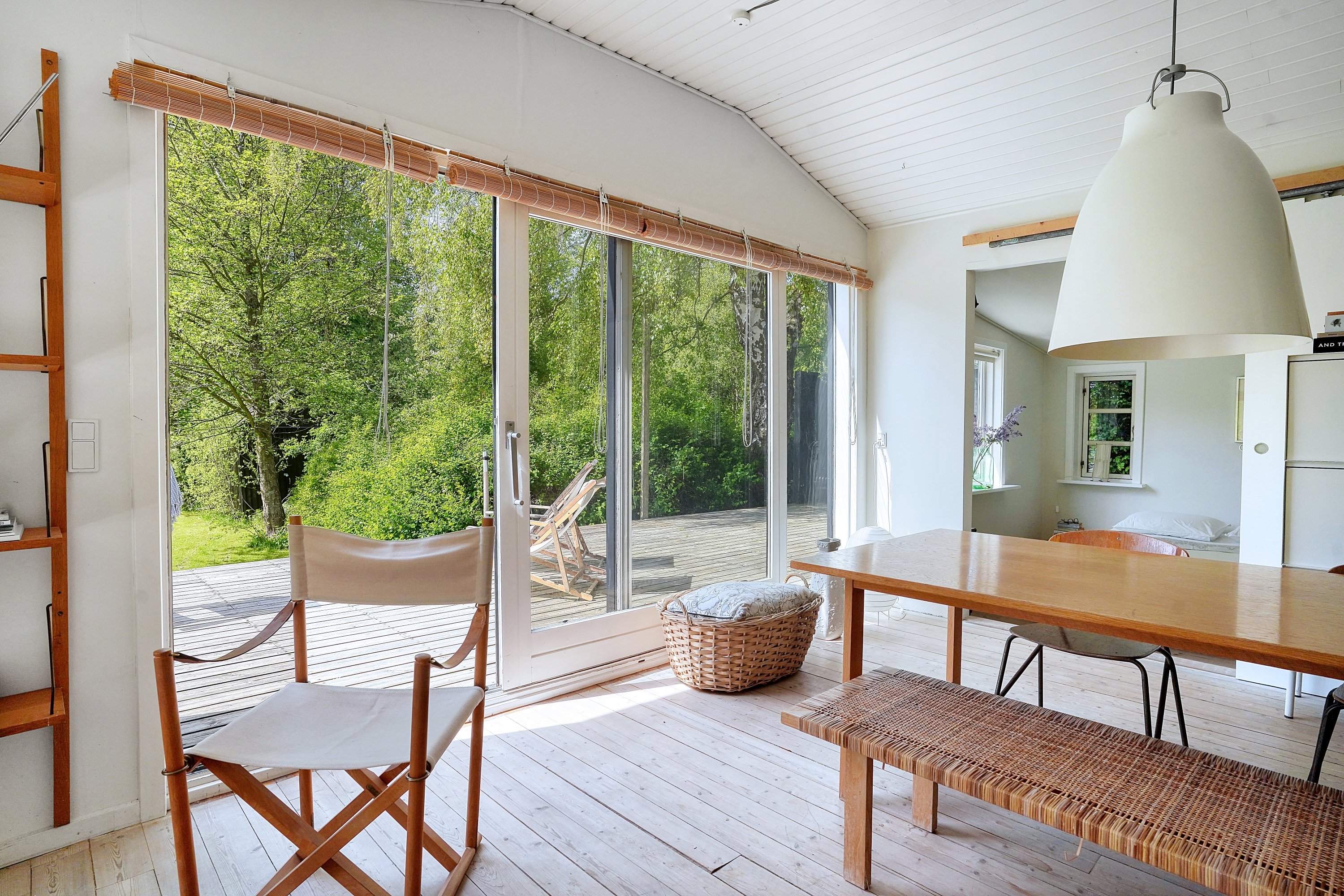 Fremhævet spisestue billede i fuldskærmstilstand. Billede af Gl Havreholmvej 18, 3100 Hornbæk