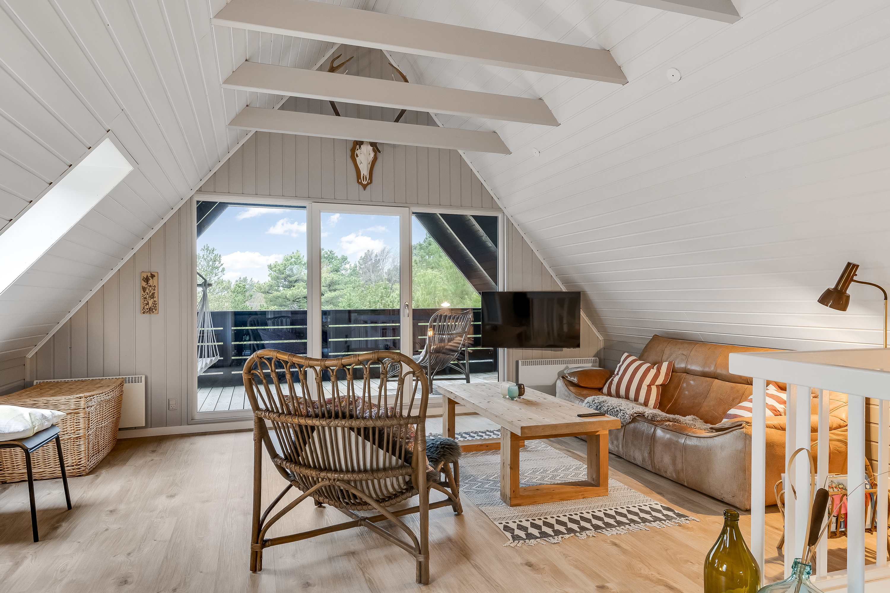 Fremhævet stue billede i fuldskærmstilstand. Billede af Ejnar Mikkelsensvej 18, Kongsmark, 6792 Rømø