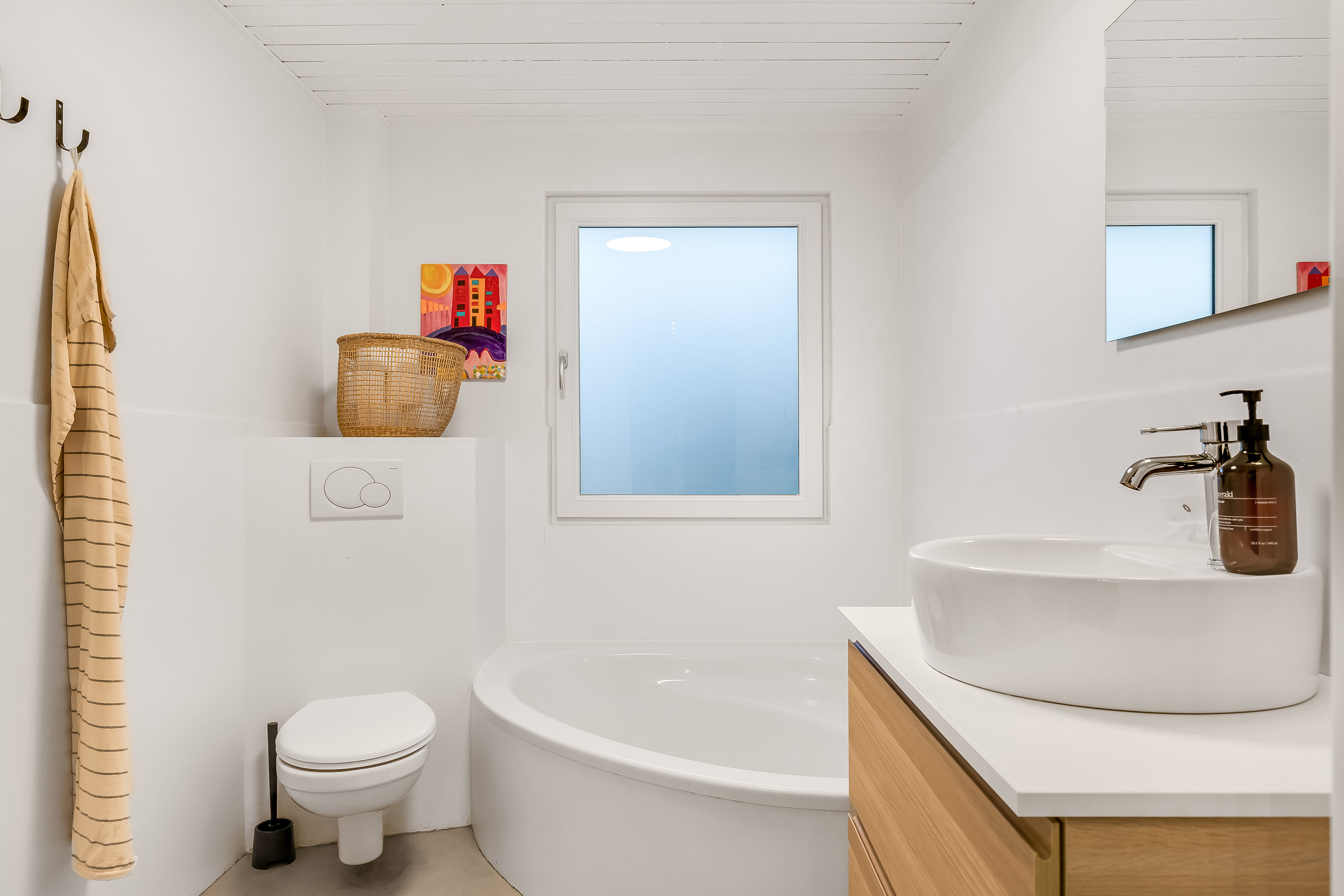 Fremhævet badeværelse billede i fuldskærmstilstand. Billede af Ejnar Mikkelsensvej 18, Kongsmark, 6792 Rømø