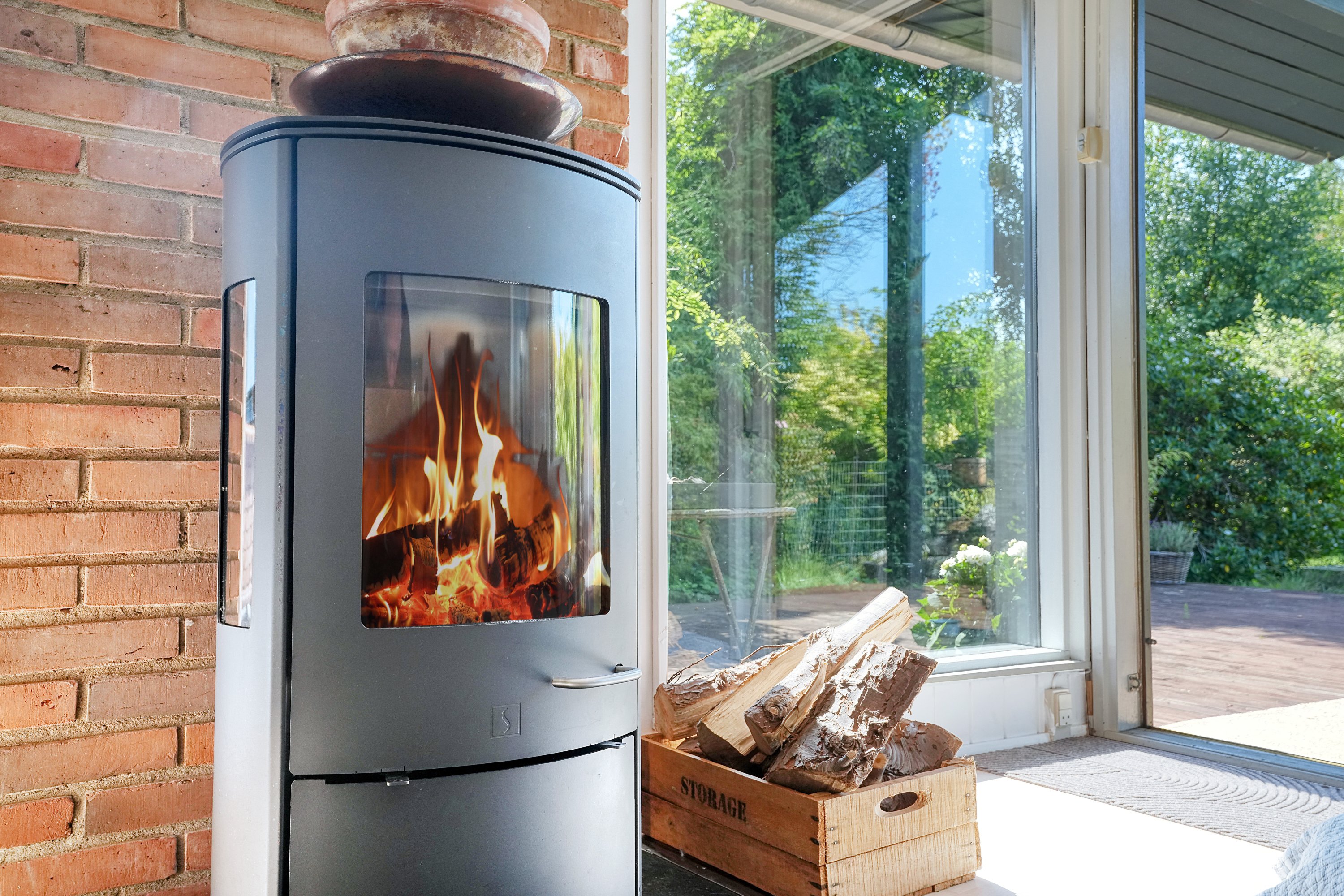 Fremhævet stue billede i fuldskærmstilstand. Billede af Ledgårdsvej 12, 3100 Hornbæk