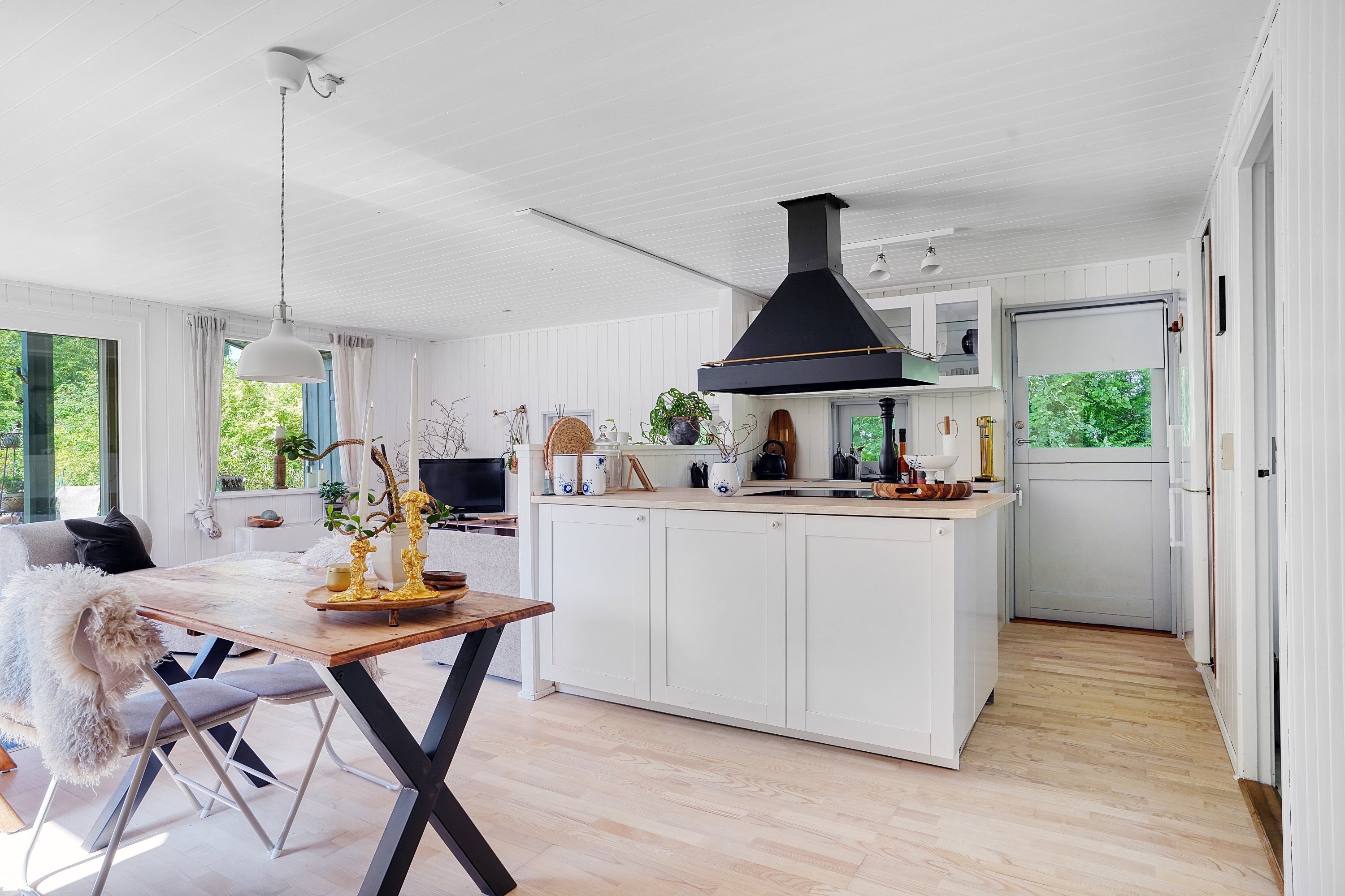 Fremhævet køkken billede i fuldskærmstilstand. Billede af Ledgårdsvej 12, 3100 Hornbæk