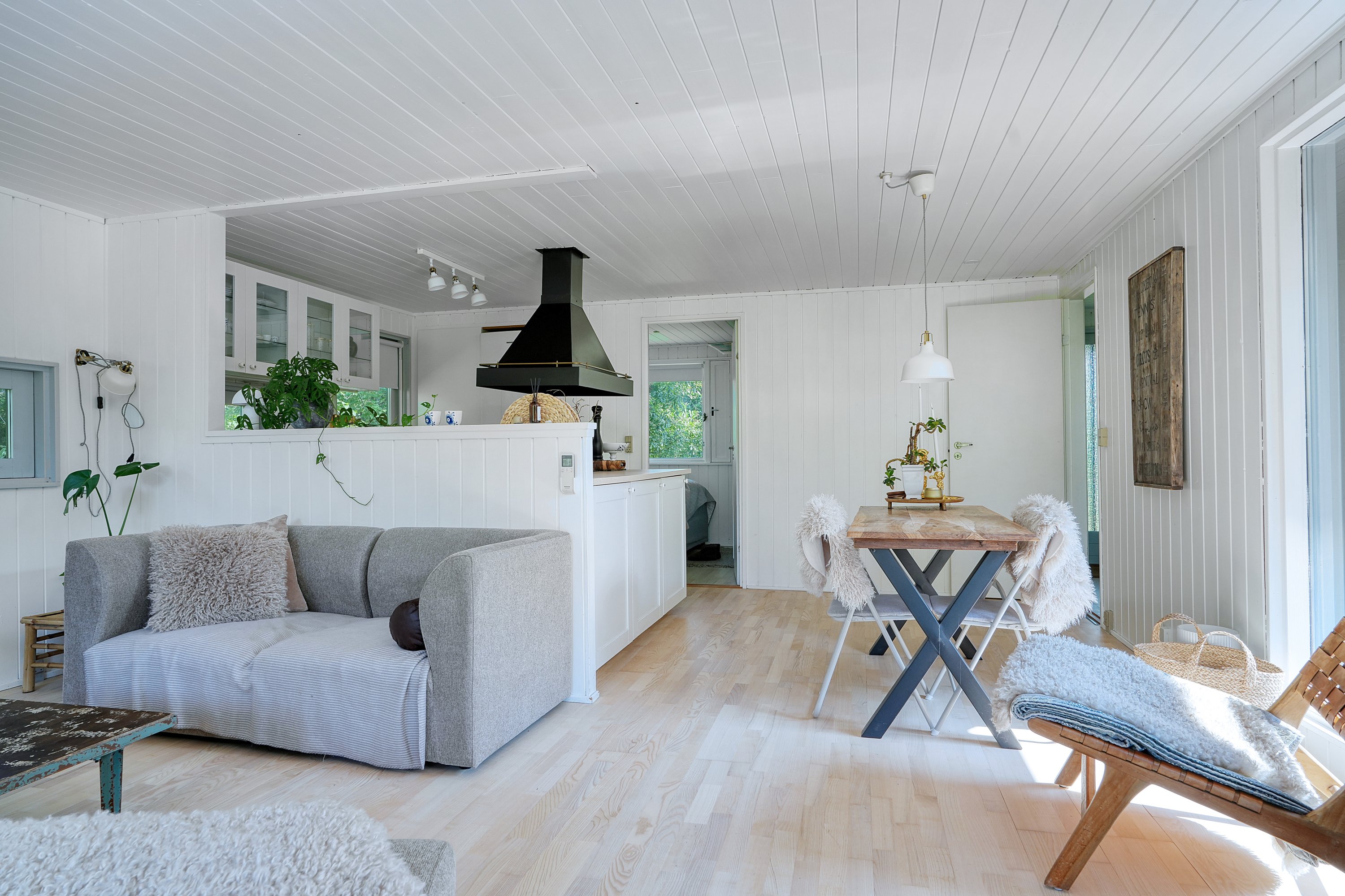 Fremhævet stue billede i fuldskærmstilstand. Billede af Ledgårdsvej 12, 3100 Hornbæk