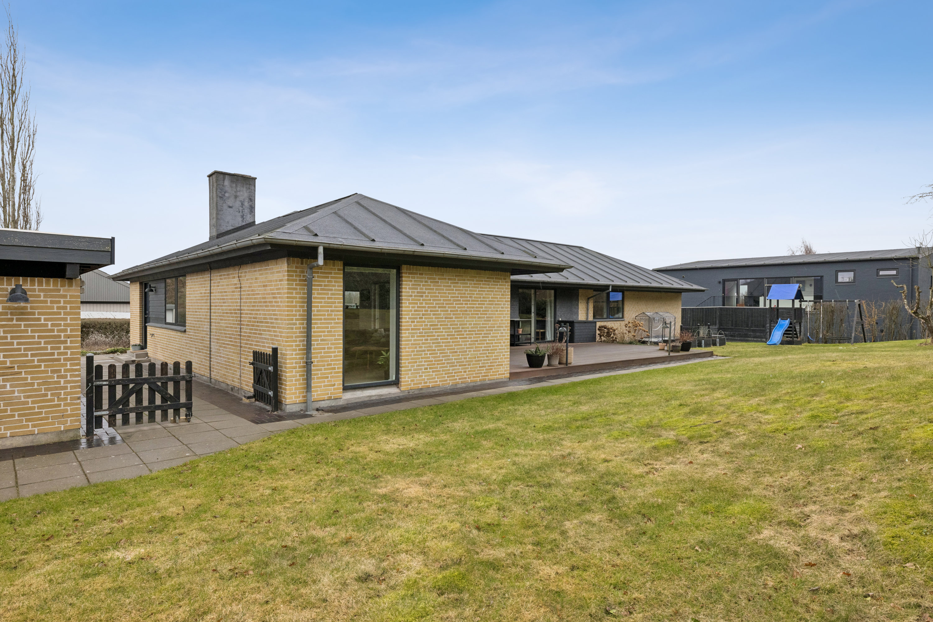 Fremhævet  billede i fuldskærmstilstand. Billede af Safirvej 16, 8541 Skødstrup