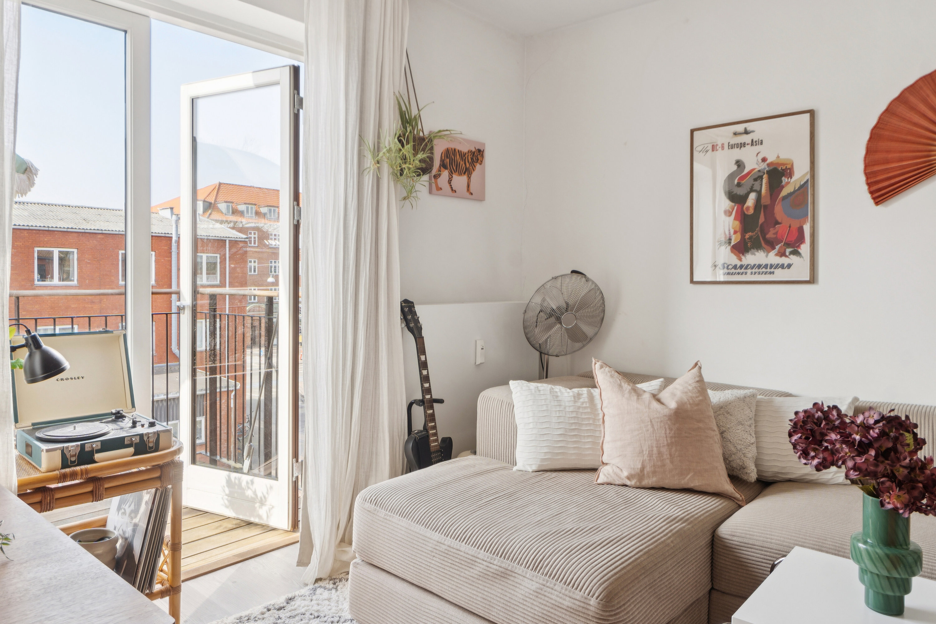 Fremhævet stue billede i fuldskærmstilstand. Billede af Gerbrandsvej 4, 2. 4., 2300 København S