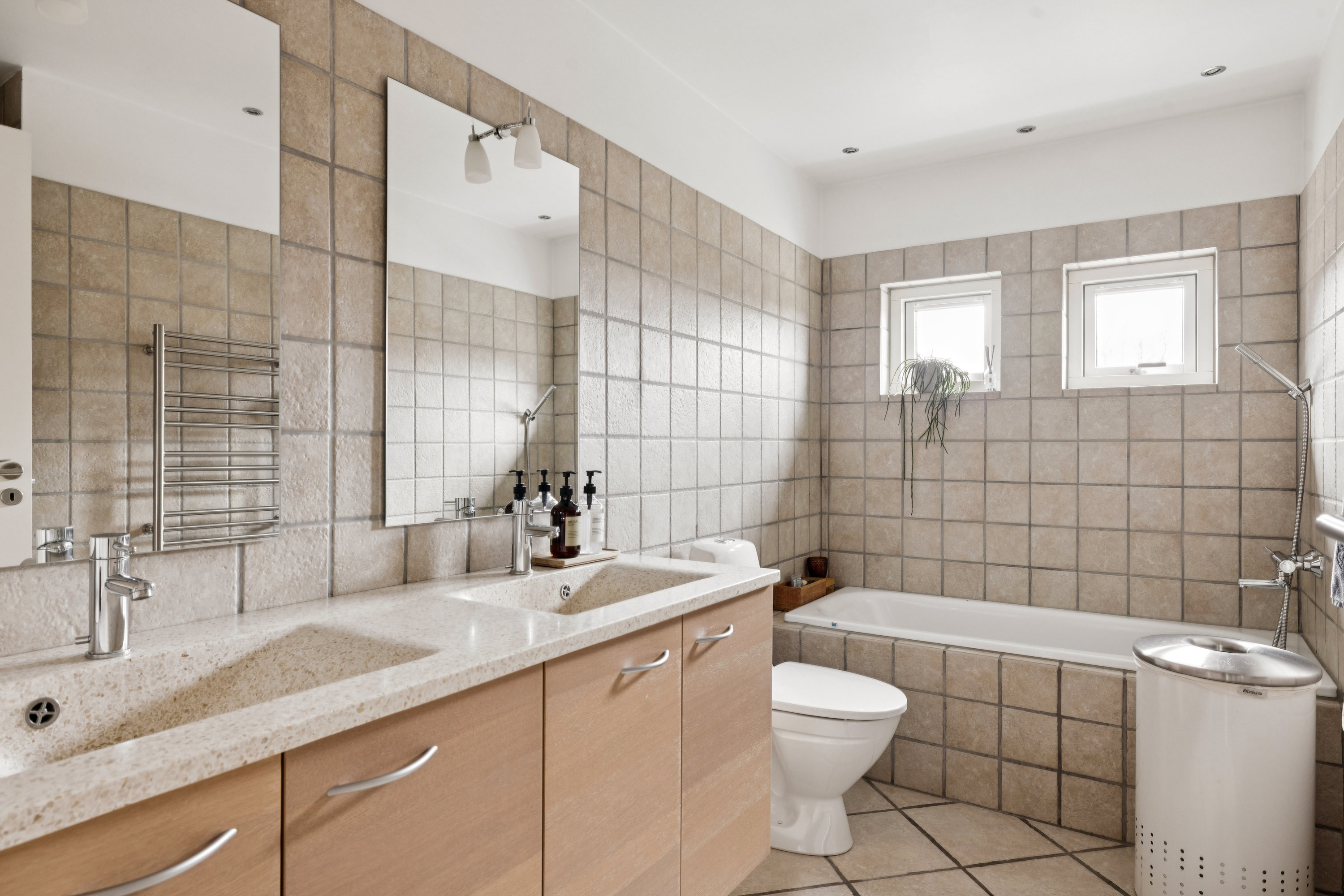 Fremhævet badeværelse billede i fuldskærmstilstand. Billede af Vagtelvej 1, 8660 Skanderborg