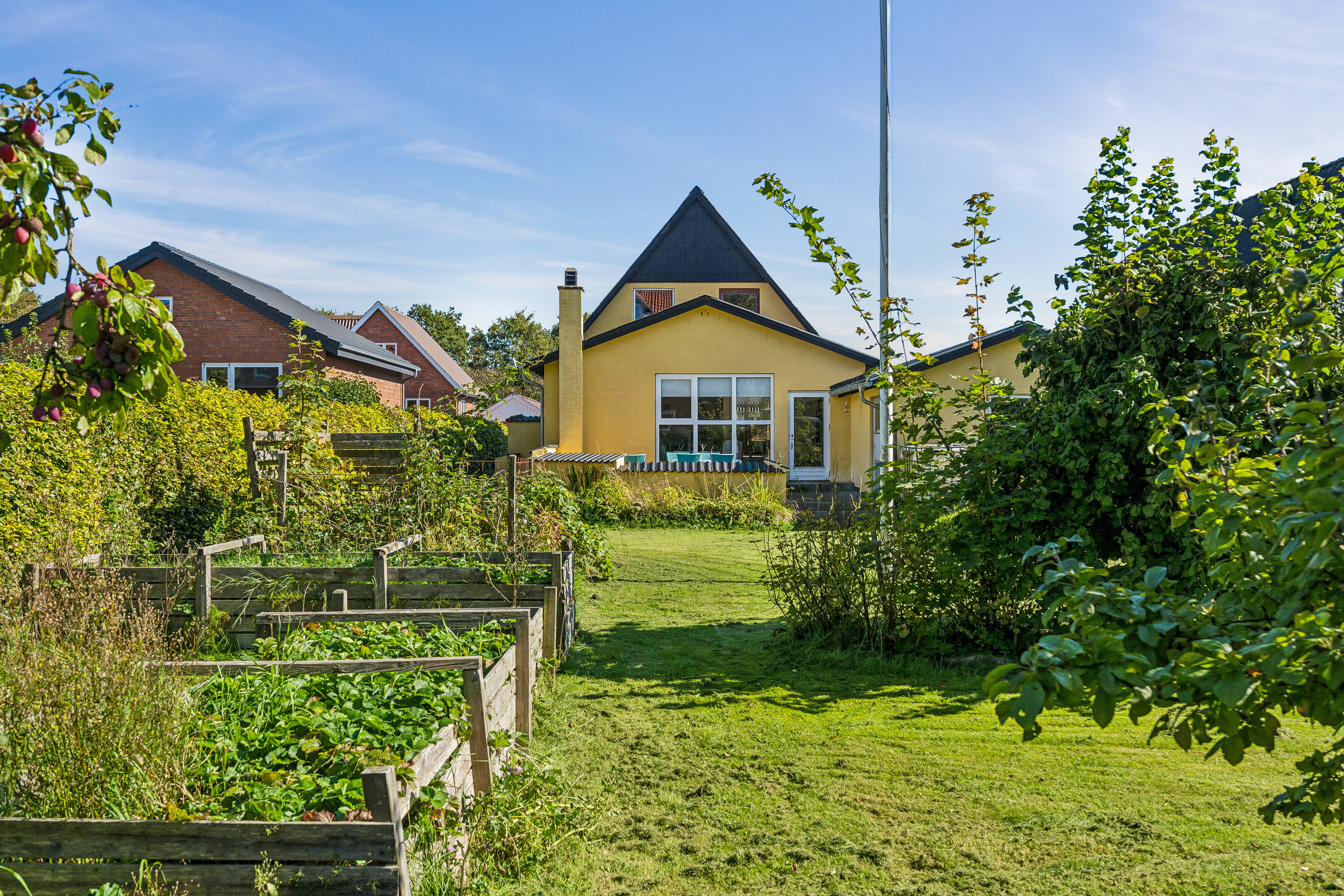 Fremhævet have billede i fuldskærmstilstand. Billede af Bistrupvej 12, 9800 Hjørring