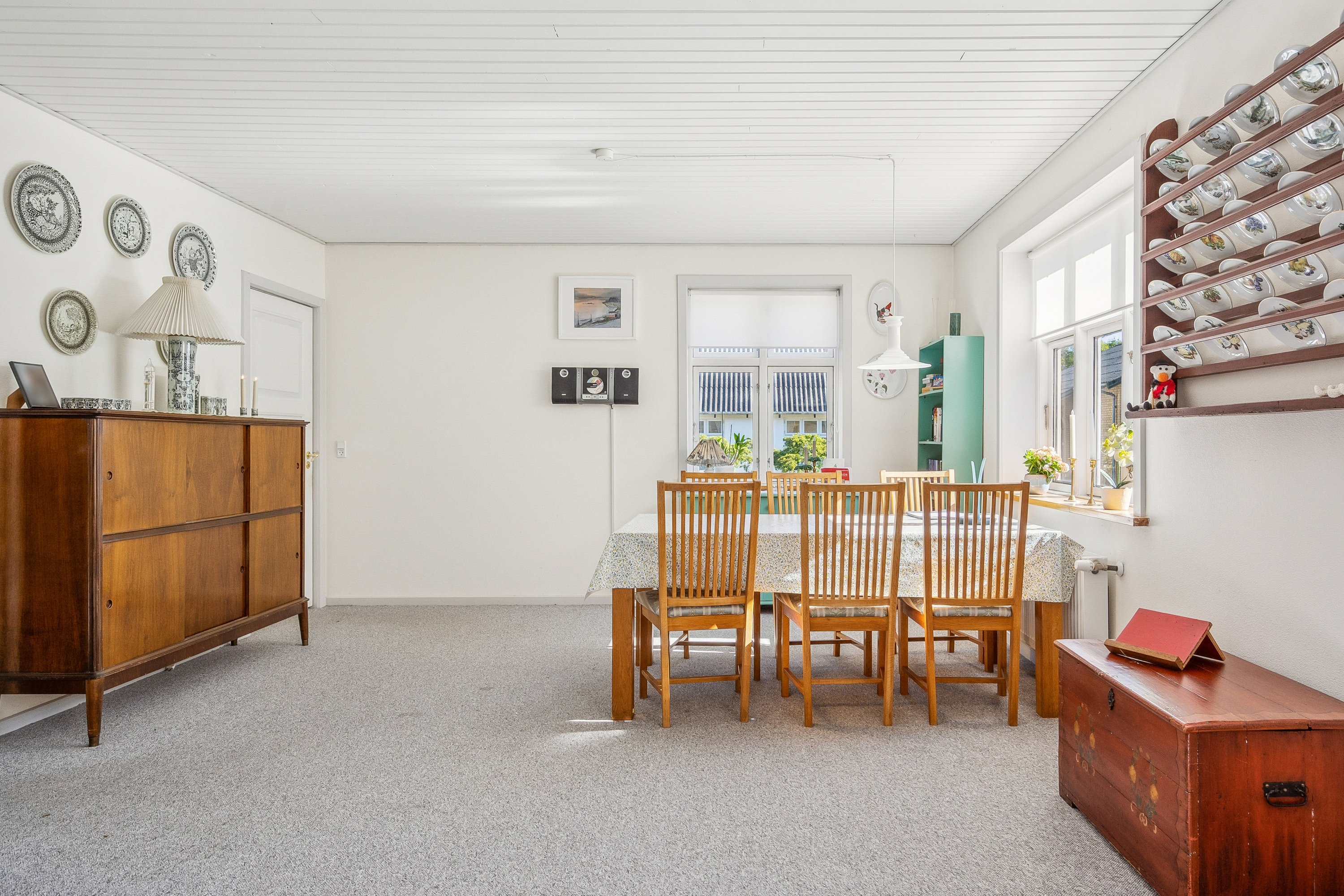 Fremhævet stue billede i fuldskærmstilstand. Billede af Bistrupvej 12, 9800 Hjørring