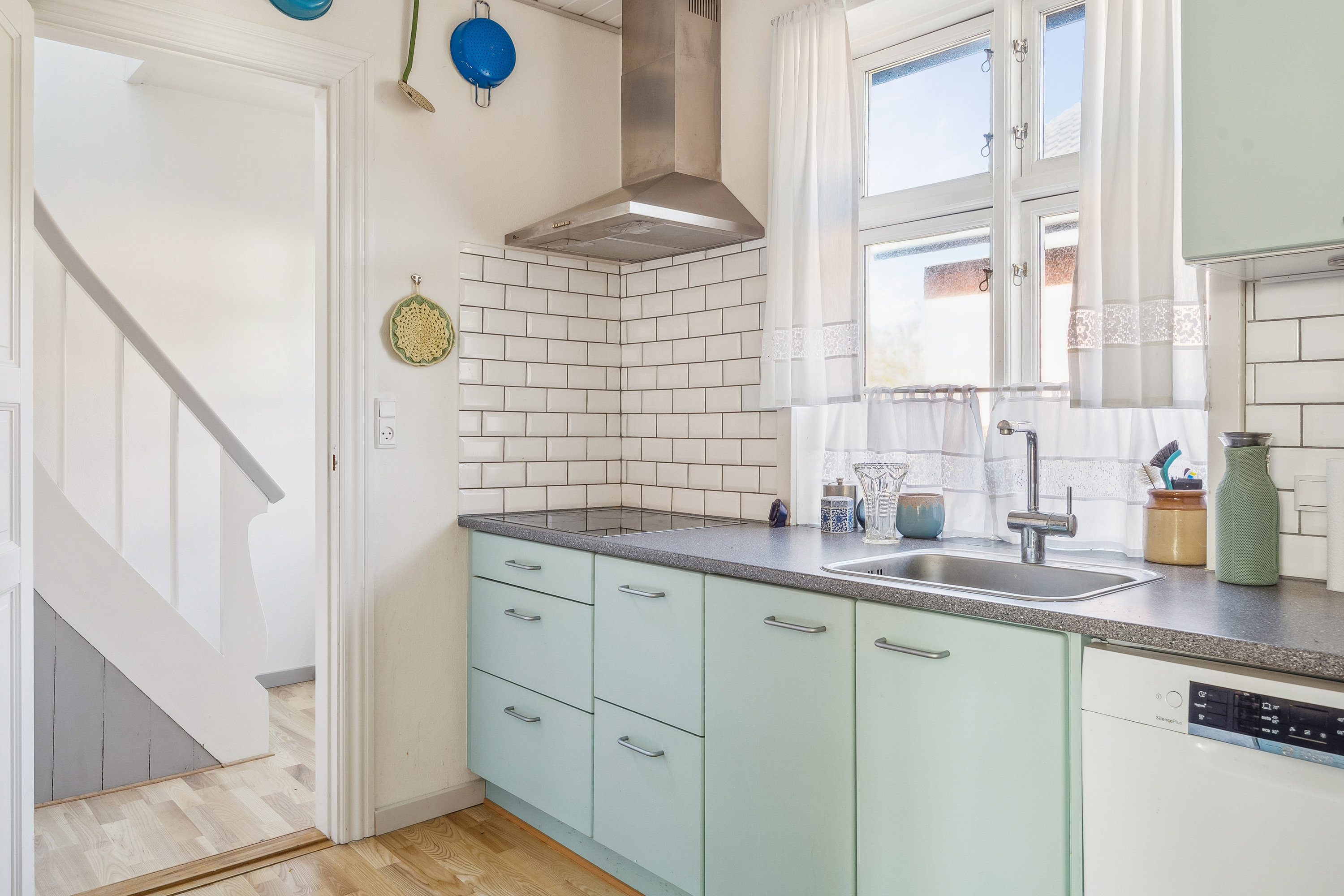 Fremhævet køkken billede i fuldskærmstilstand. Billede af Bistrupvej 12, 9800 Hjørring