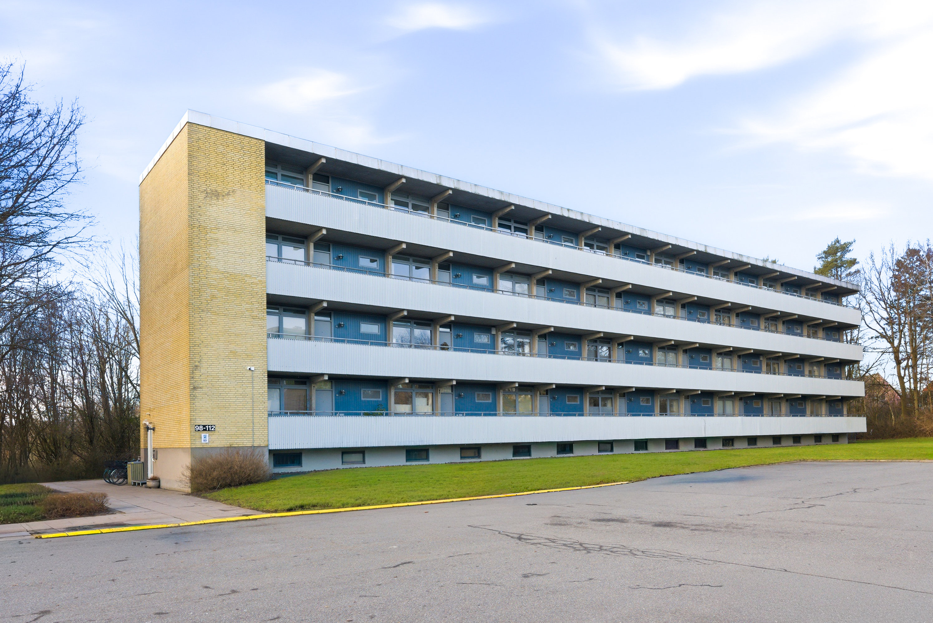 Fremhævet gårdmiljø billede i fuldskærmstilstand. Billede af Æbleparken 100, st.., Søhus, 5270 Odense N