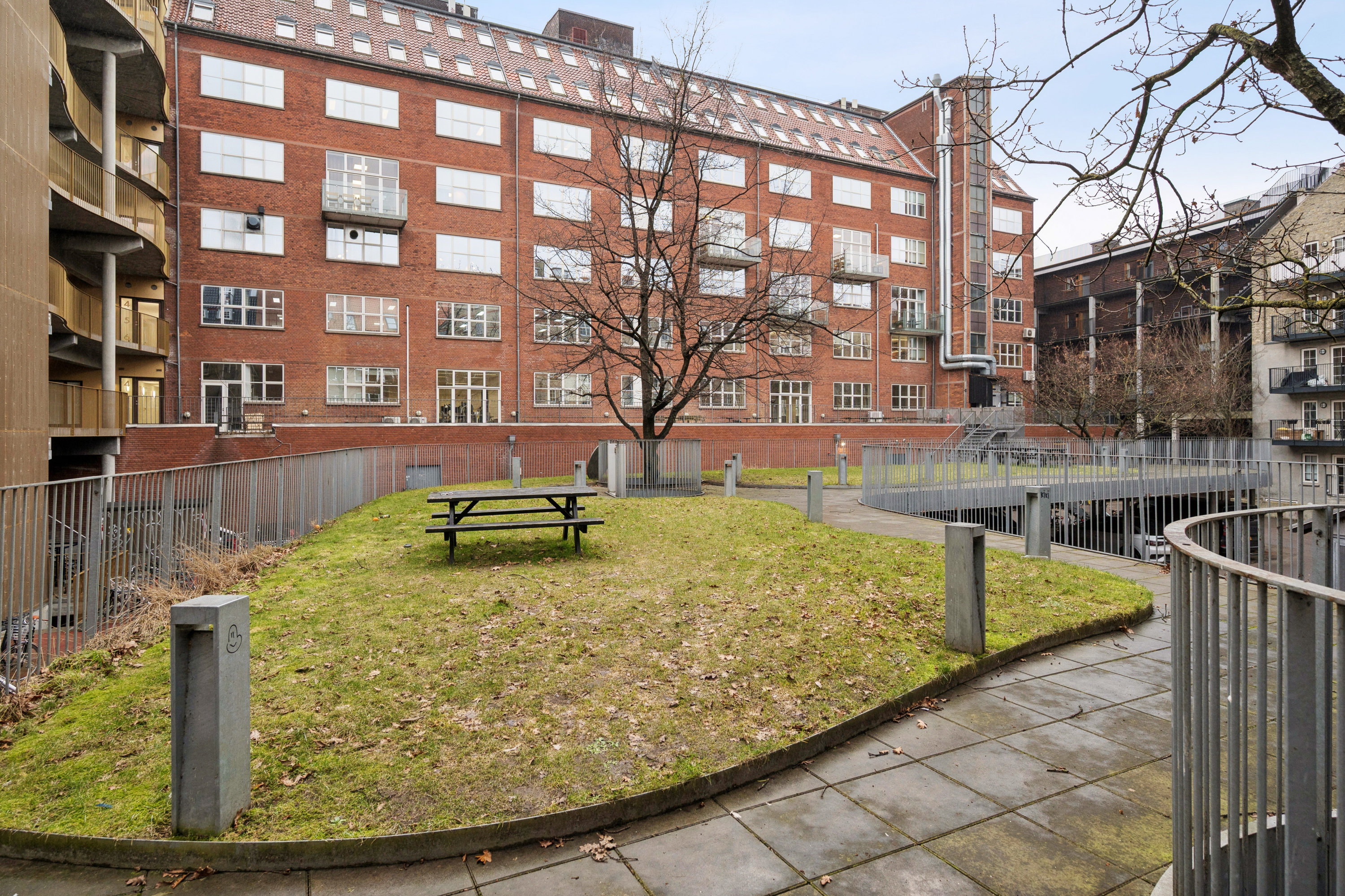 Fremhævet andet billede i fuldskærmstilstand. Billede af Vester Allé 24A, st.. tv., 8000 Aarhus C