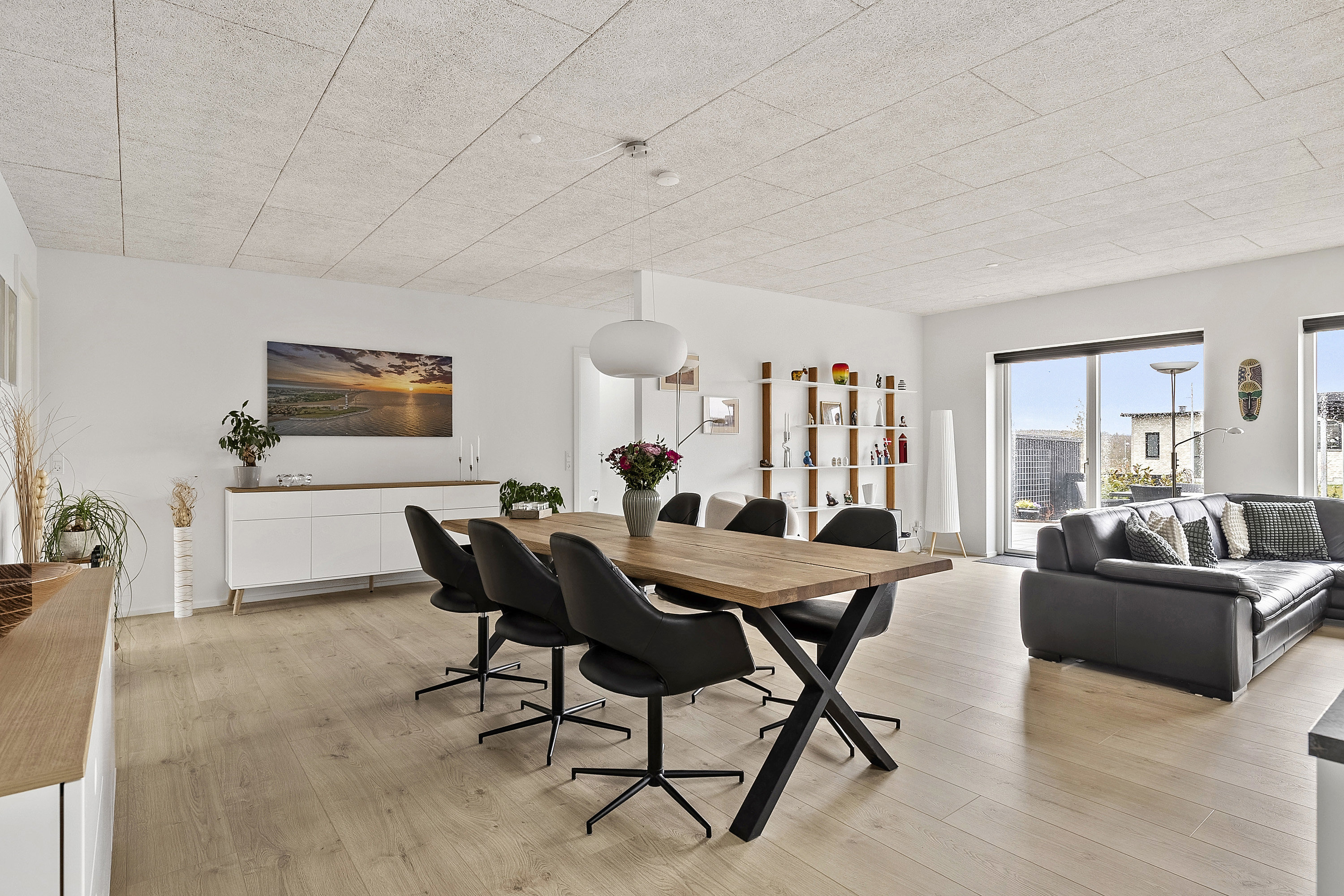 Fremhævet spisestue billede i fuldskærmstilstand. Billede af Glentehøjen 4, Gram, 8660 Skanderborg