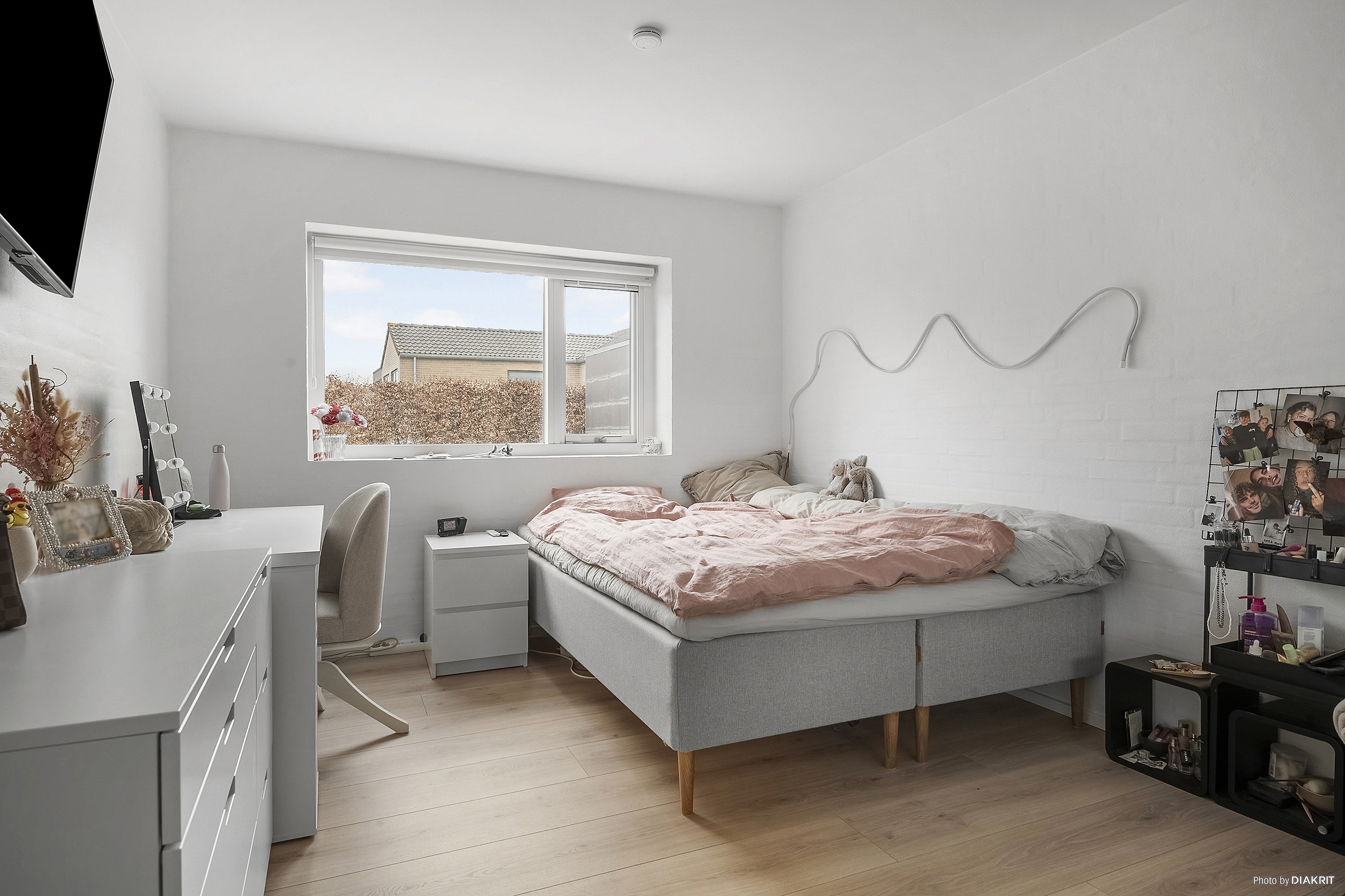 Fremhævet soveværelse billede i fuldskærmstilstand. Billede af Vesterhåb 55, 8300 Odder