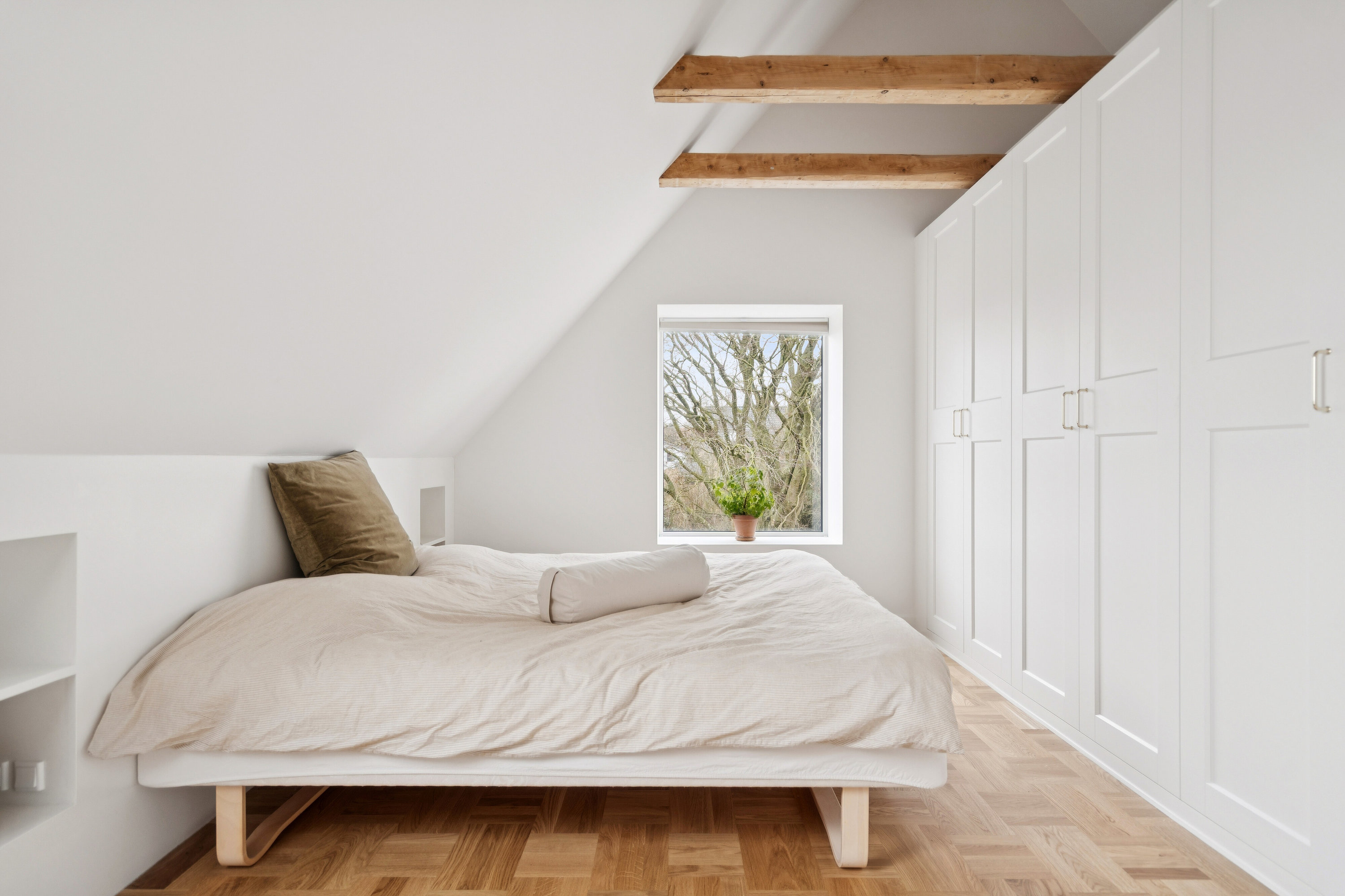 Fremhævet soveværelse billede i fuldskærmstilstand. Billede af Græsvangen 3, 9800 Hjørring