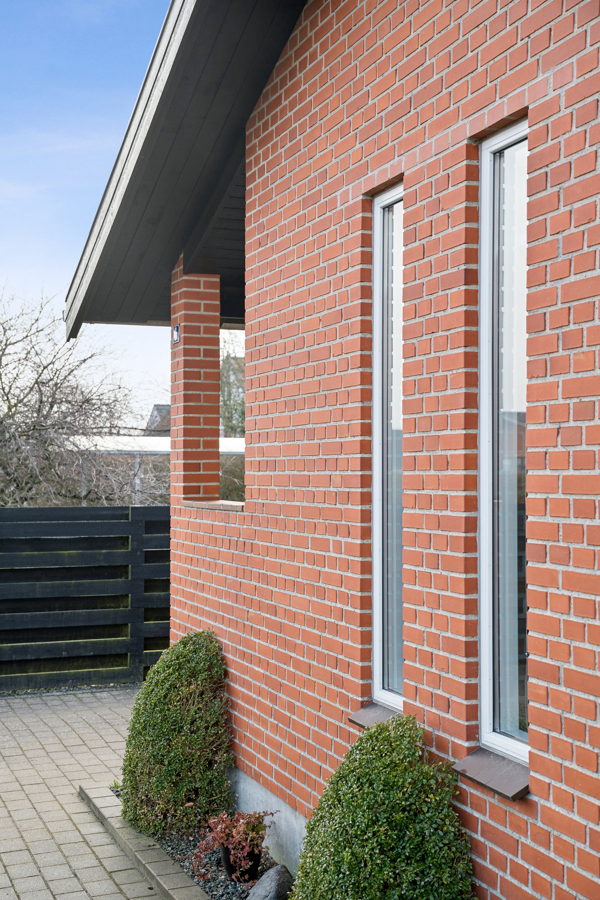 Fremhævet udendørs billede i fuldskærmstilstand. Billede af Åkandevej 3, 9800 Hjørring