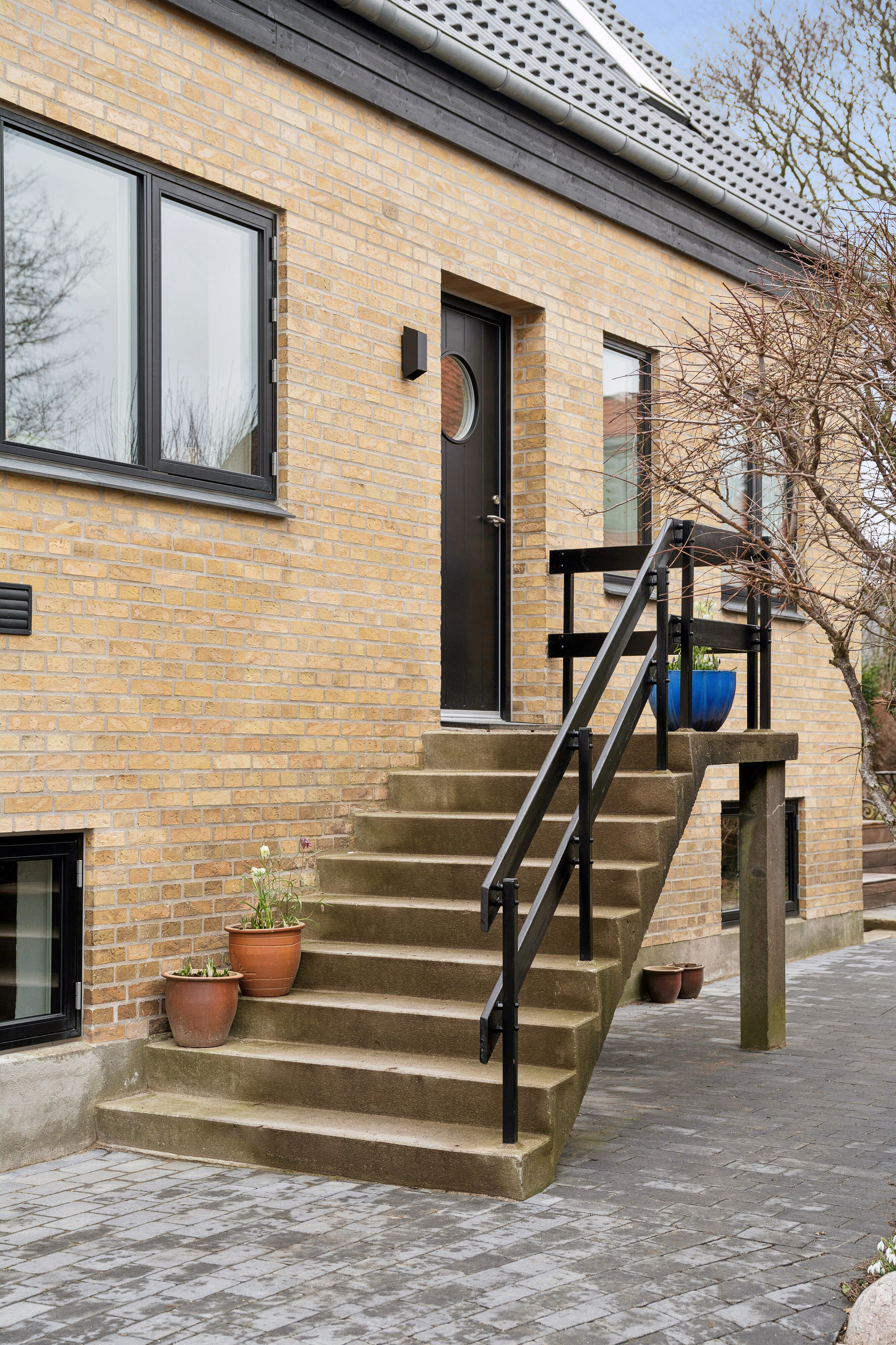 Fremhævet udendørs billede i fuldskærmstilstand. Billede af Græsvangen 3, 9800 Hjørring