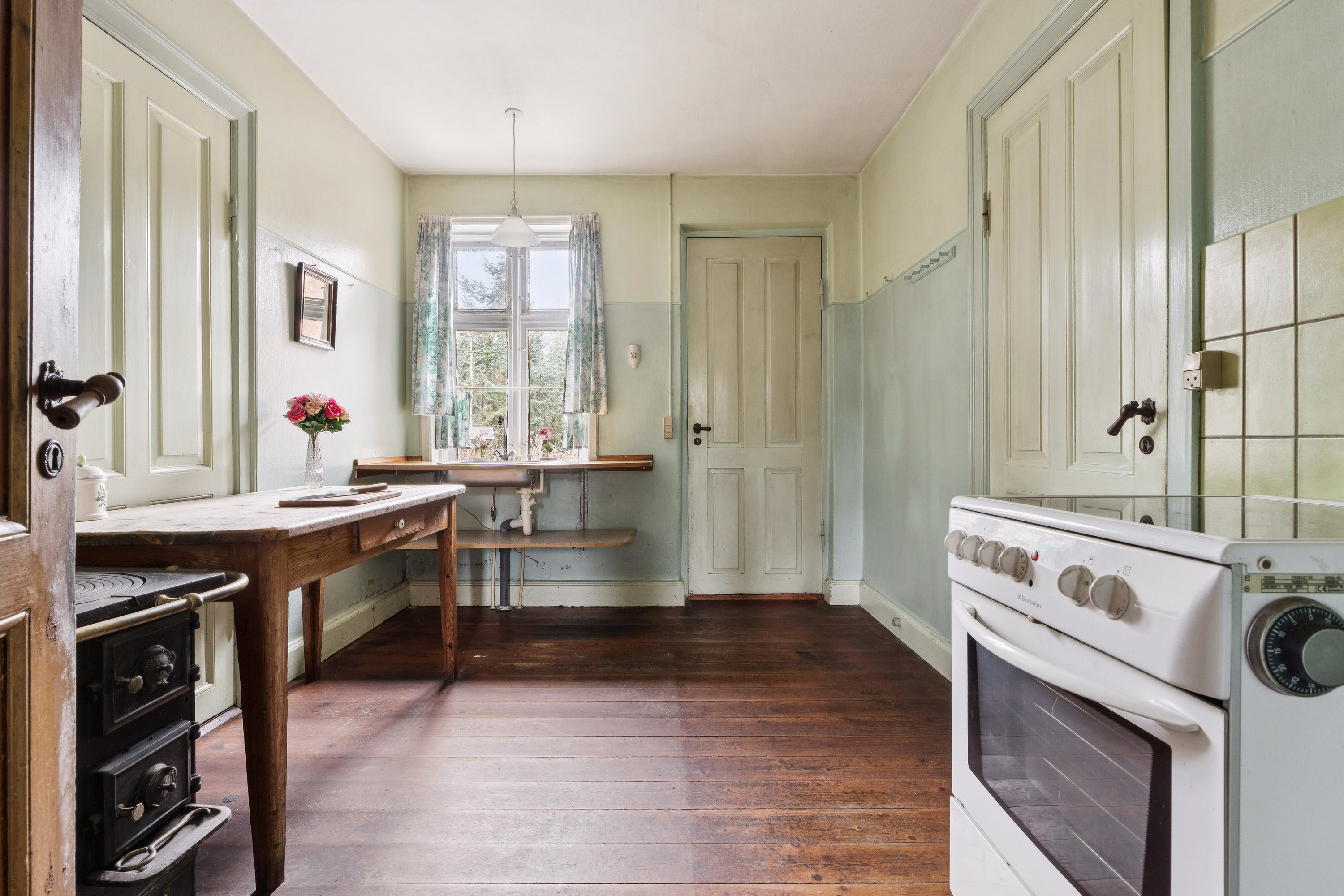 Fremhævet køkken billede i fuldskærmstilstand. Billede af Vesterhusevej 7, Vesterhuse, 5953 Tranekær