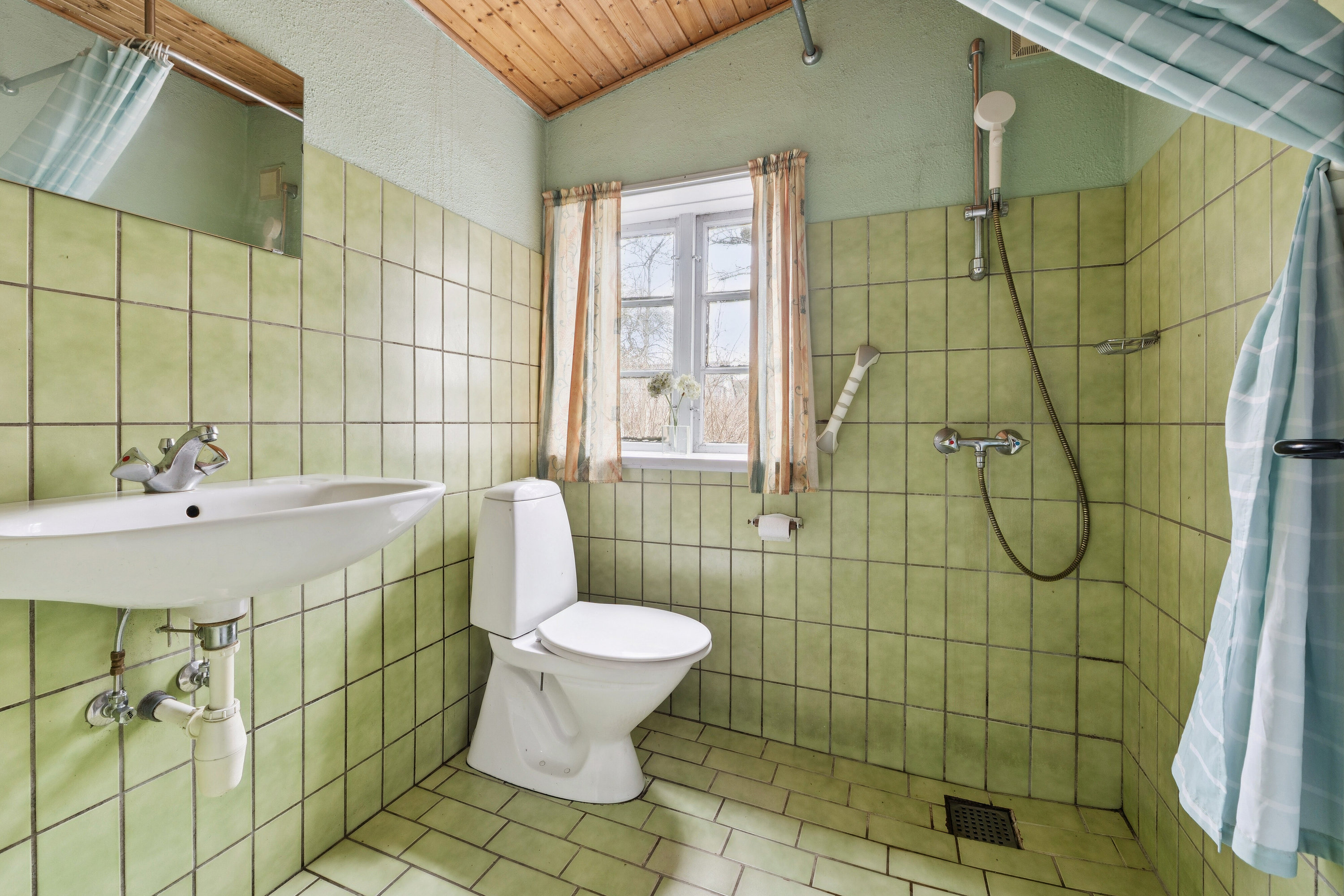 Fremhævet badeværelse billede i fuldskærmstilstand. Billede af Vesterhusevej 7, Vesterhuse, 5953 Tranekær