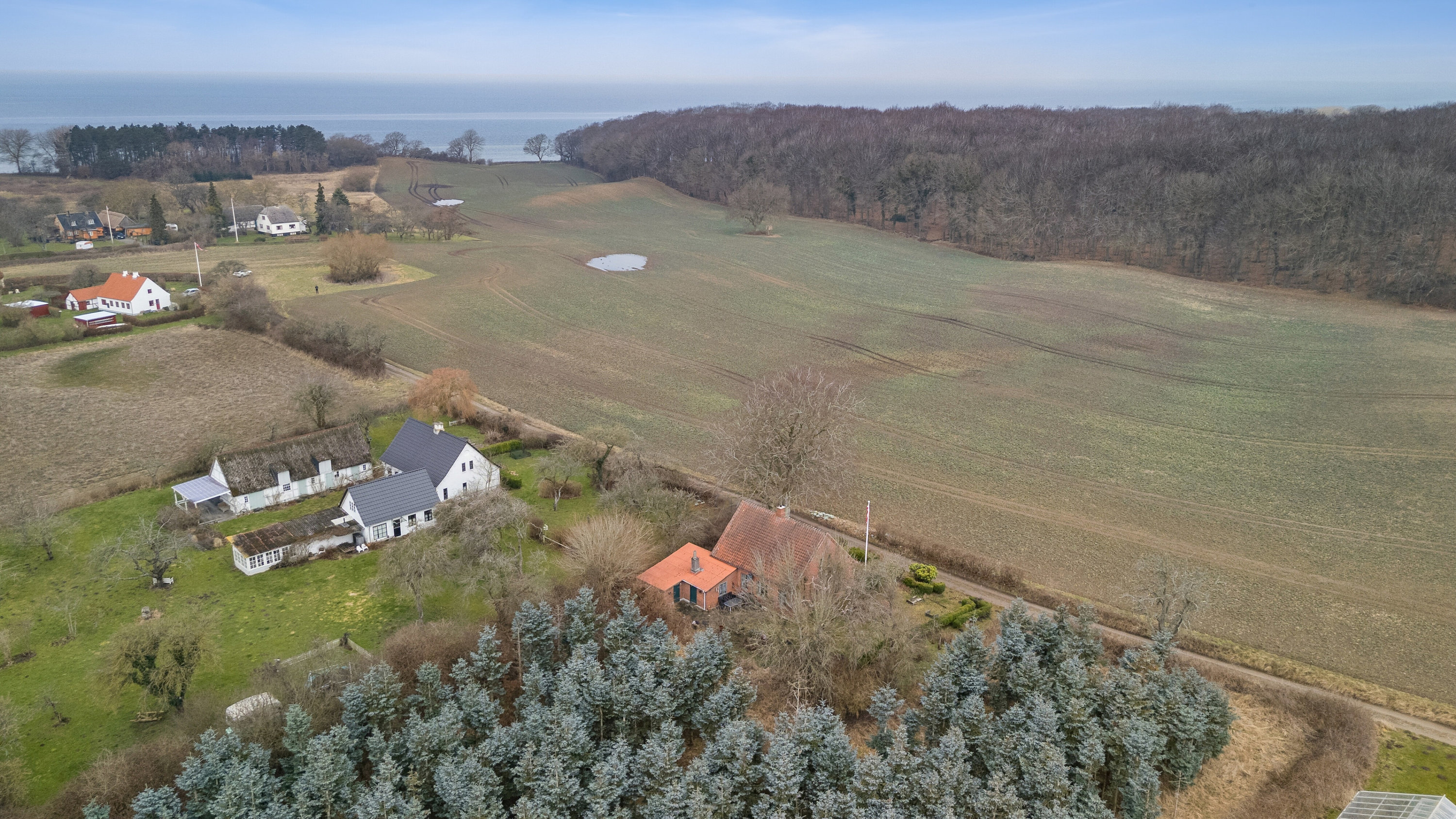 Fremhævet luftfoto billede i fuldskærmstilstand. Billede af Vesterhusevej 7, Vesterhuse, 5953 Tranekær