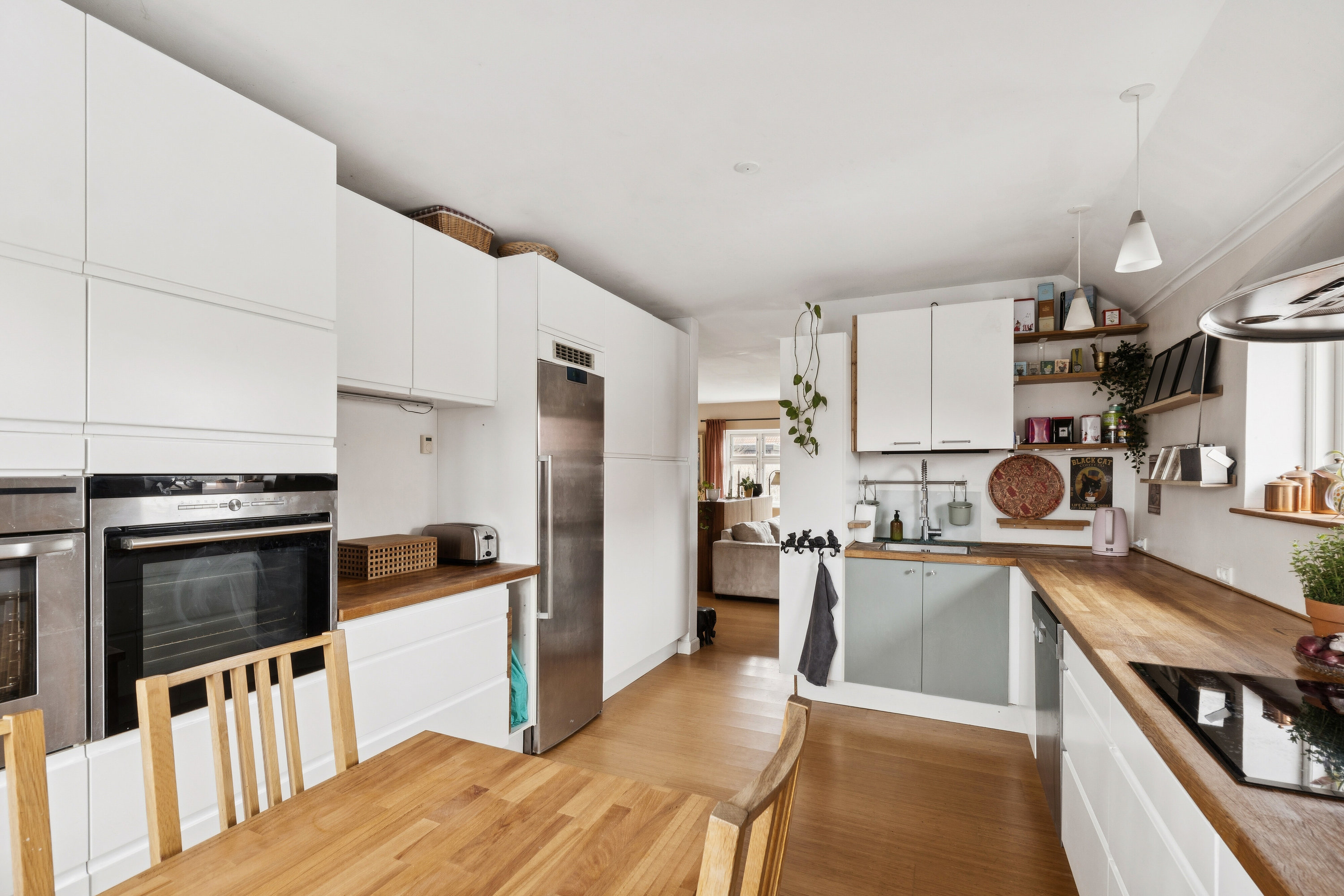 Fremhævet køkken billede i fuldskærmstilstand. Billede af Kløverdalen 3, 4000 Roskilde