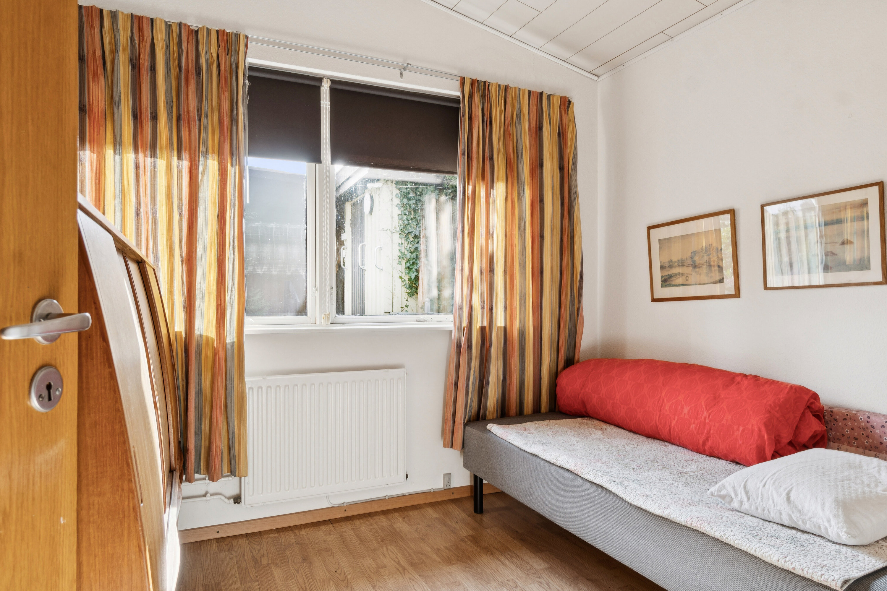 Fremhævet soveværelse billede i fuldskærmstilstand. Billede af Bülowsvej 22, 4230 Skælskør