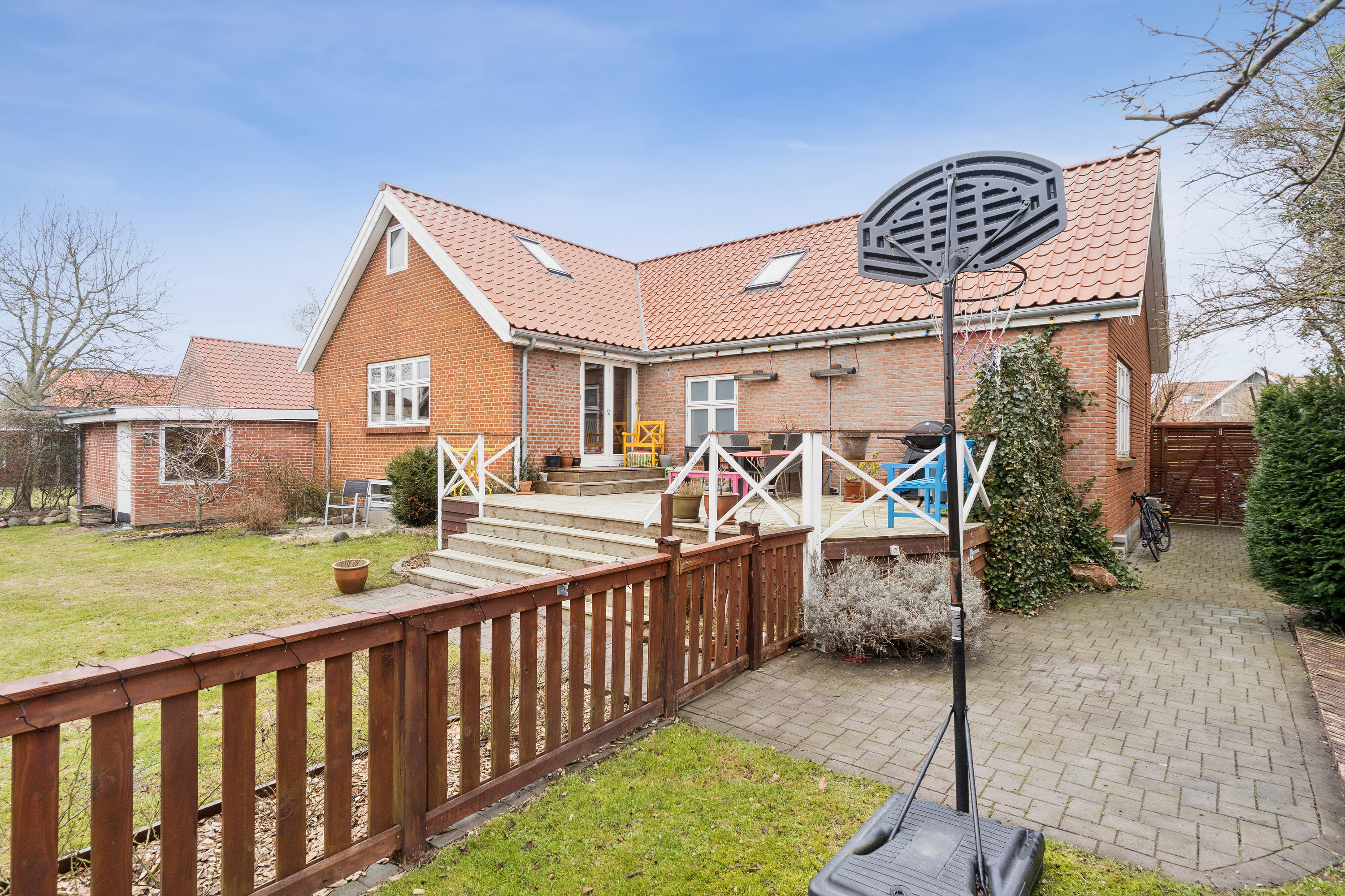 Fremhævet udendørs billede i fuldskærmstilstand. Billede af Kløverdalen 3, 4000 Roskilde