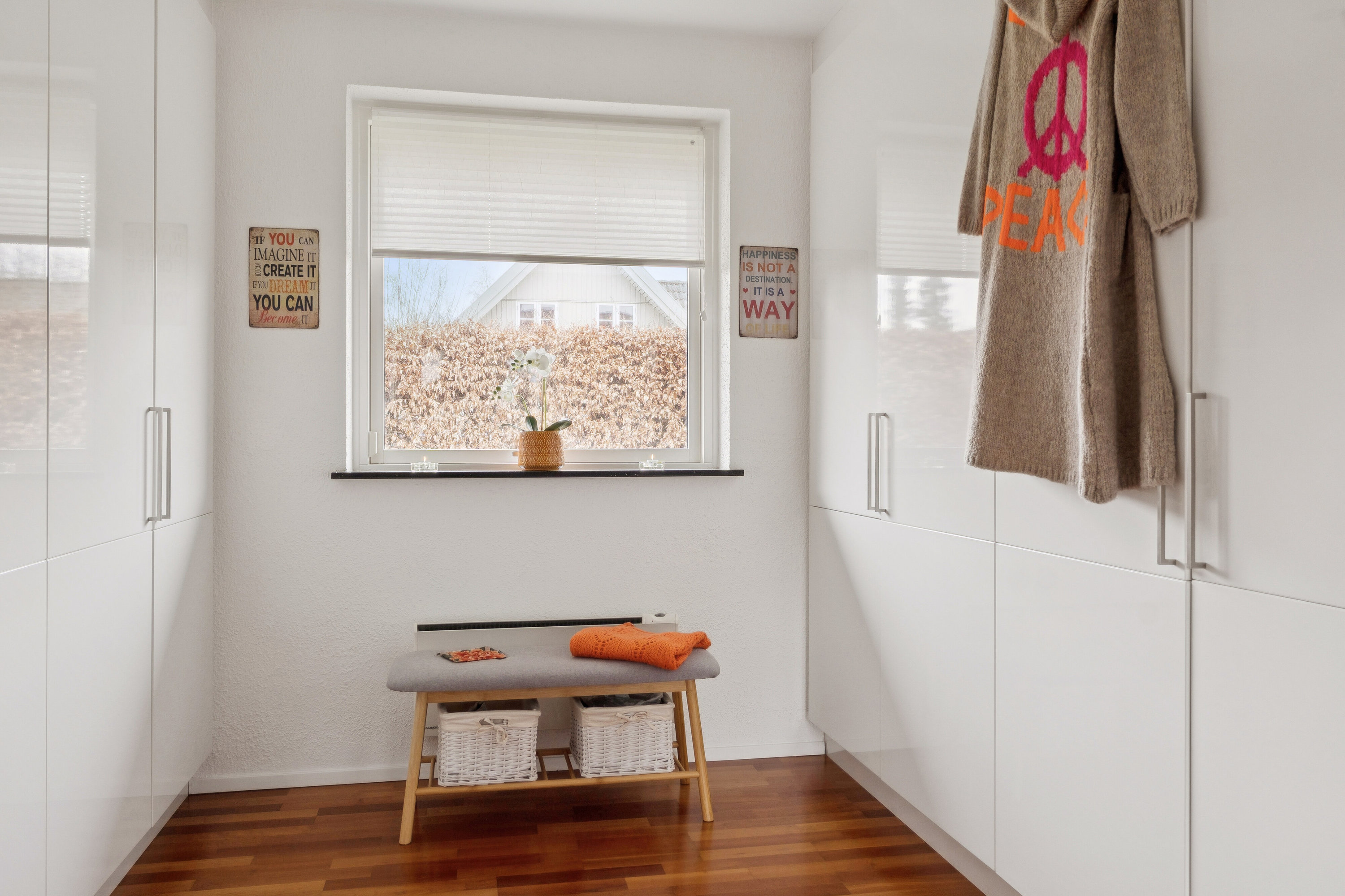 Fremhævet gang billede i fuldskærmstilstand. Billede af Lyndbyparken 12, Lyndby, 4070 Kirke Hyllinge