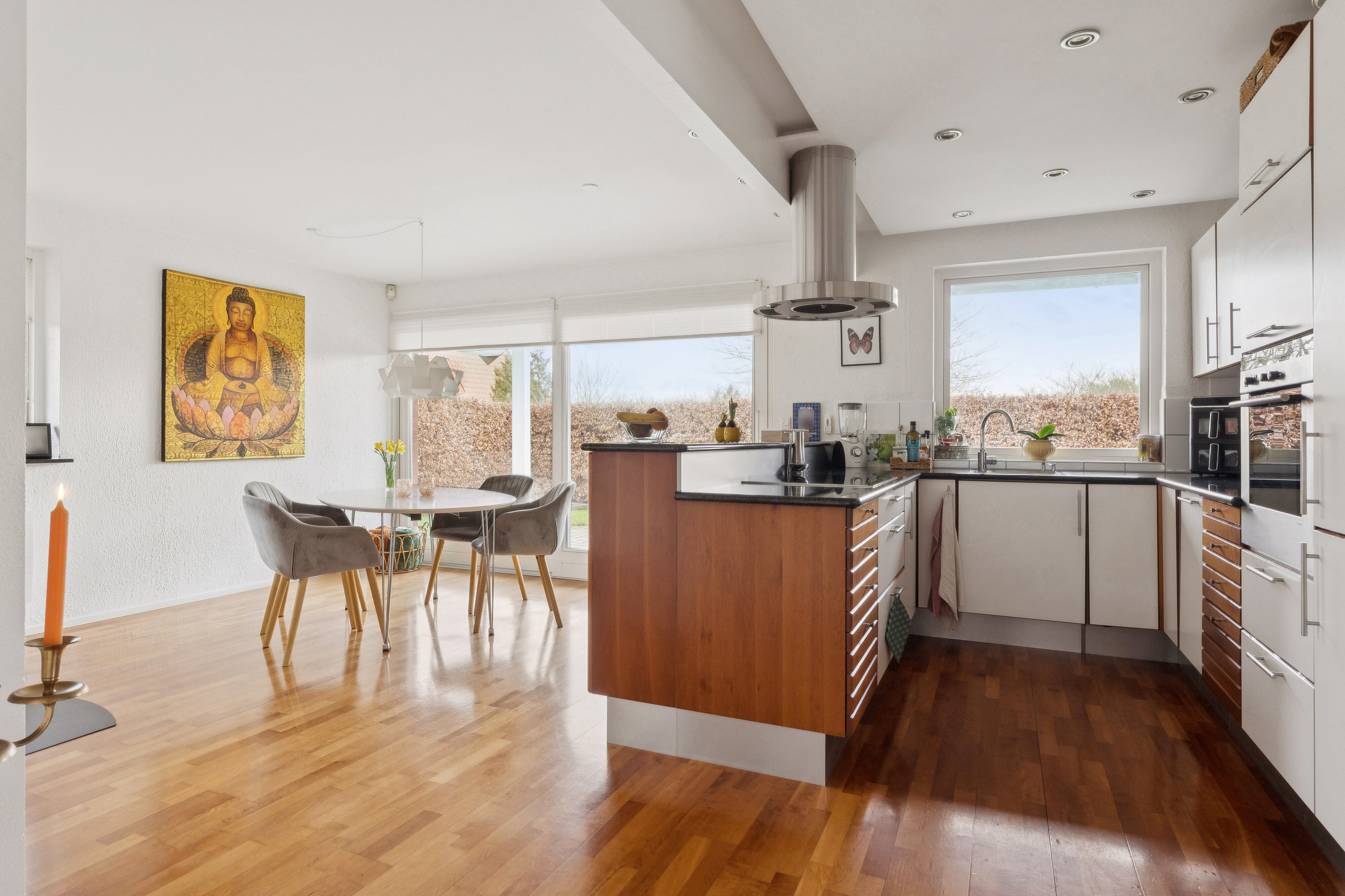 Fremhævet køkken billede i fuldskærmstilstand. Billede af Lyndbyparken 12, Lyndby, 4070 Kirke Hyllinge