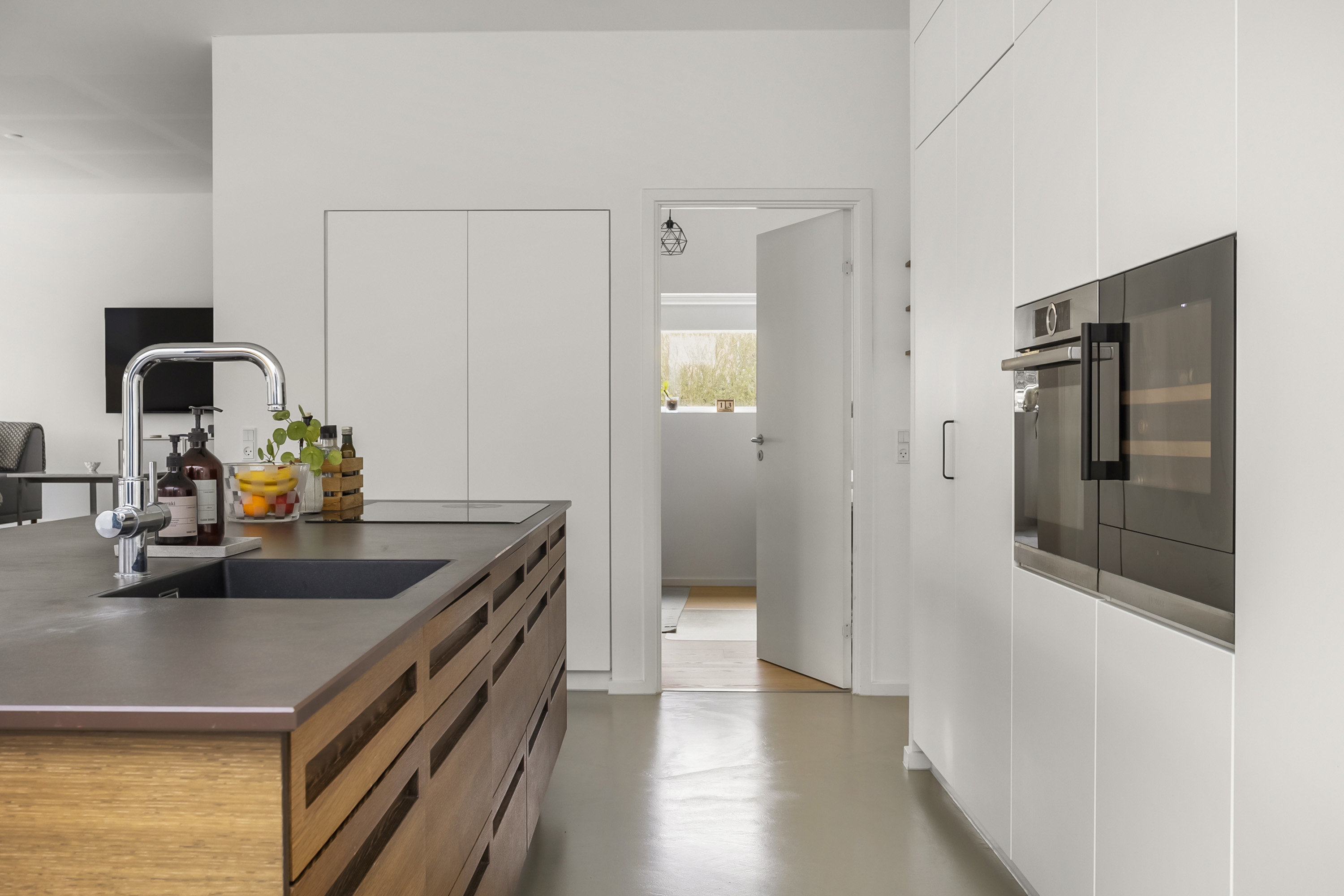 Fremhævet køkken billede i fuldskærmstilstand. Billede af Mimersvej 12, 6100 Haderslev