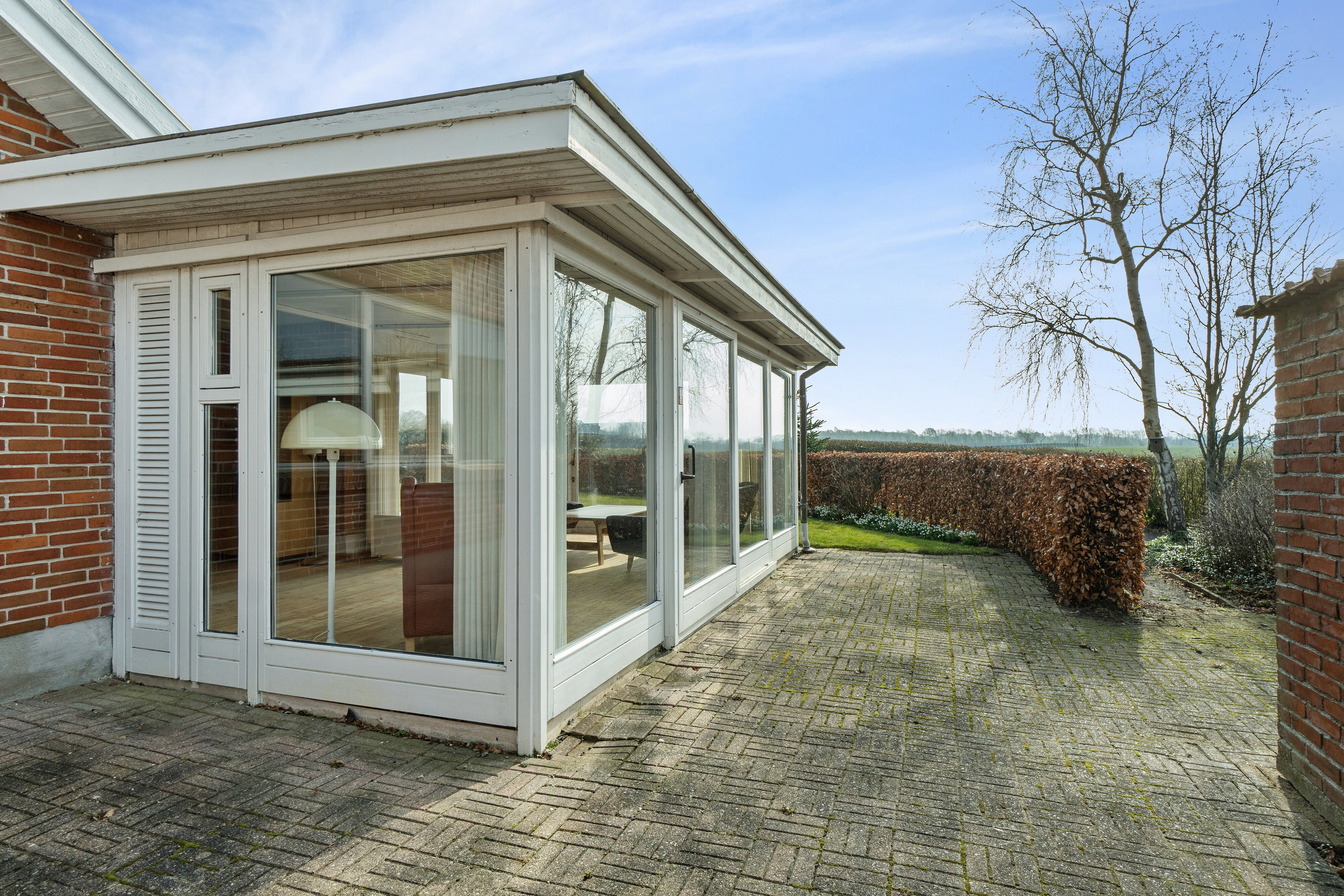 Fremhævet udendørs billede i fuldskærmstilstand. Billede af Kløvervej 32, 4270 Høng