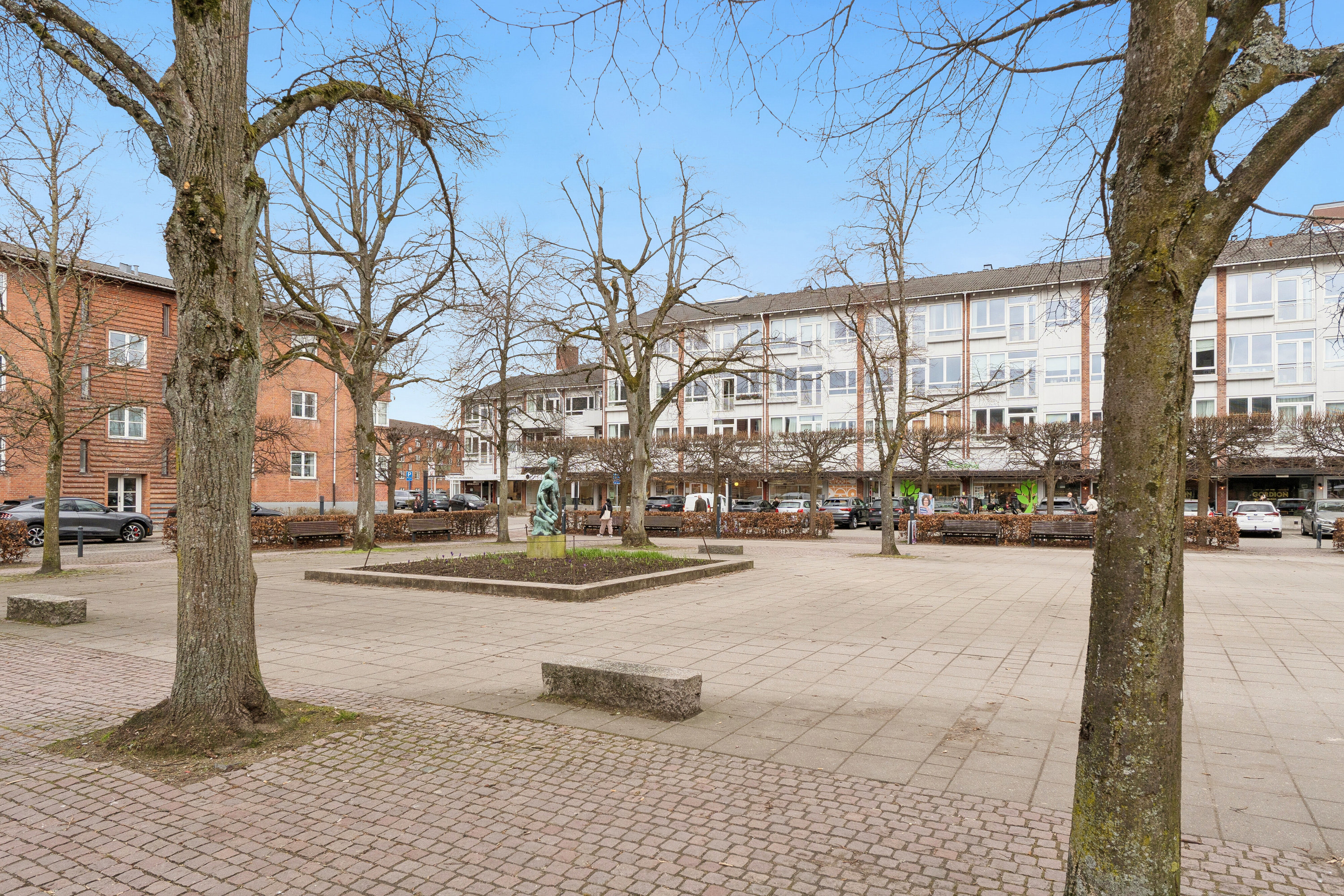 Fremhævet gårdmiljø billede i fuldskærmstilstand. Billede af Ulrikkenborg Plads 10D, 2. th., 2800 Kongens Lyngby