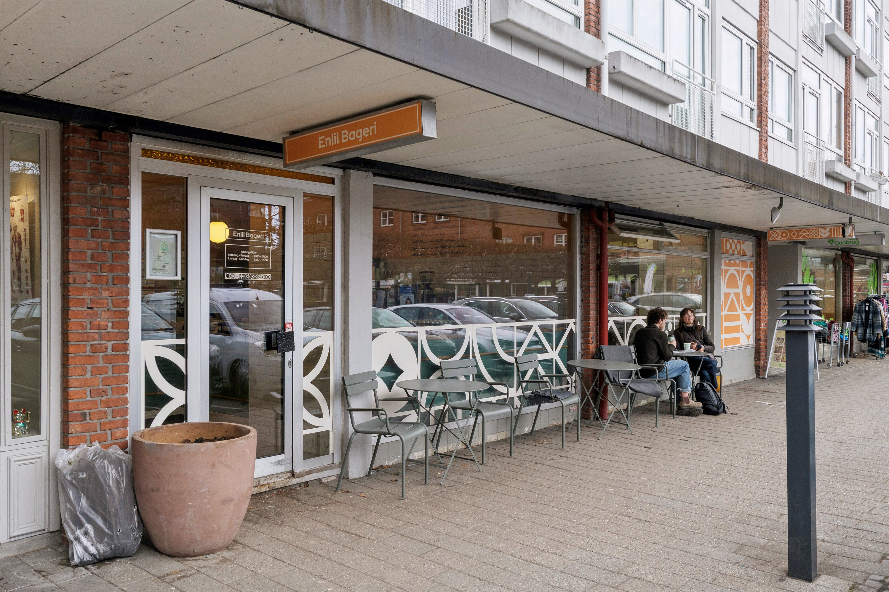 Fremhævet udendørs billede i fuldskærmstilstand. Billede af Ulrikkenborg Plads 10D, 2. th., 2800 Kongens Lyngby