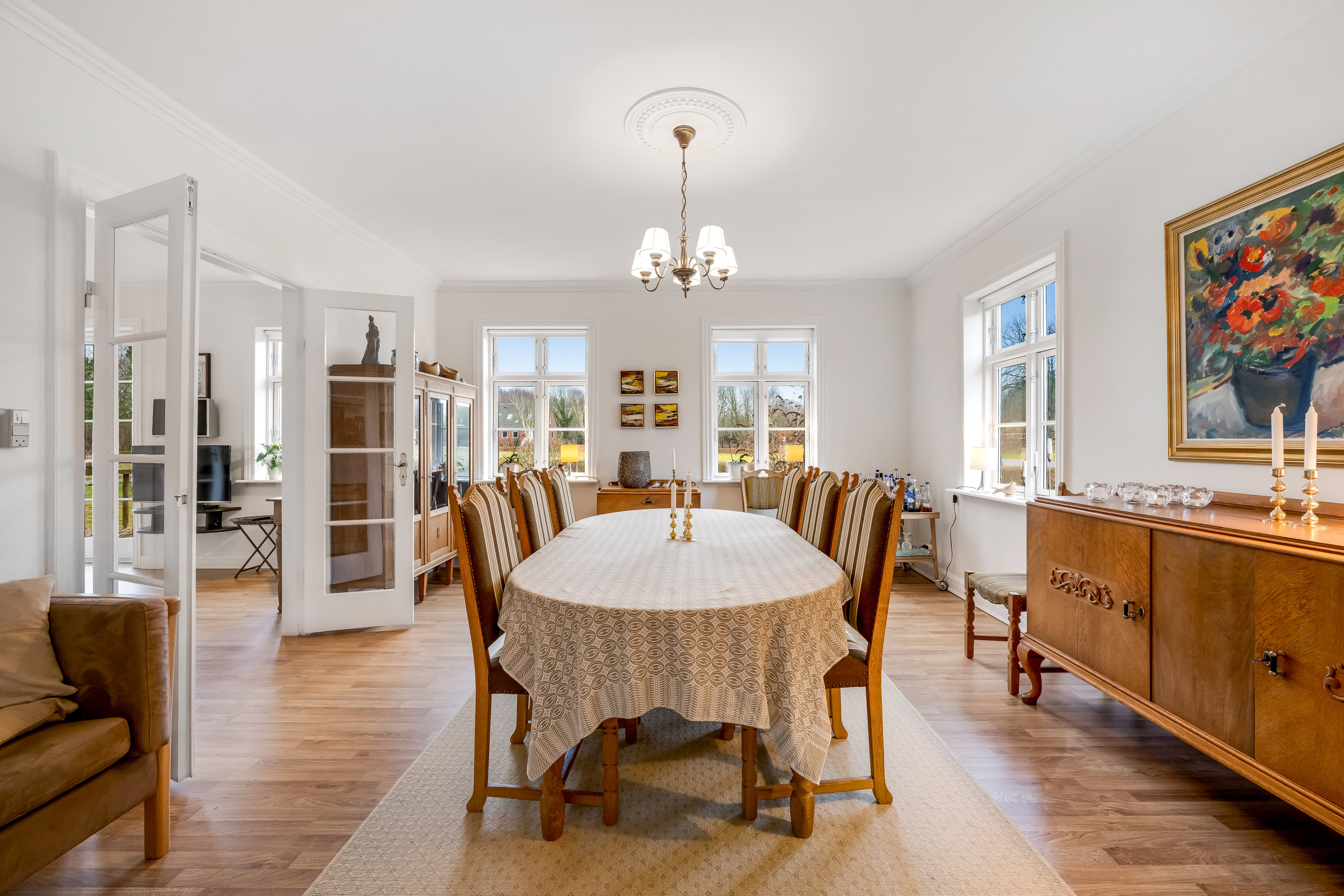 Fremhævet stue billede i fuldskærmstilstand. Billede af Tim Kirkevej 28A, 6980 Tim