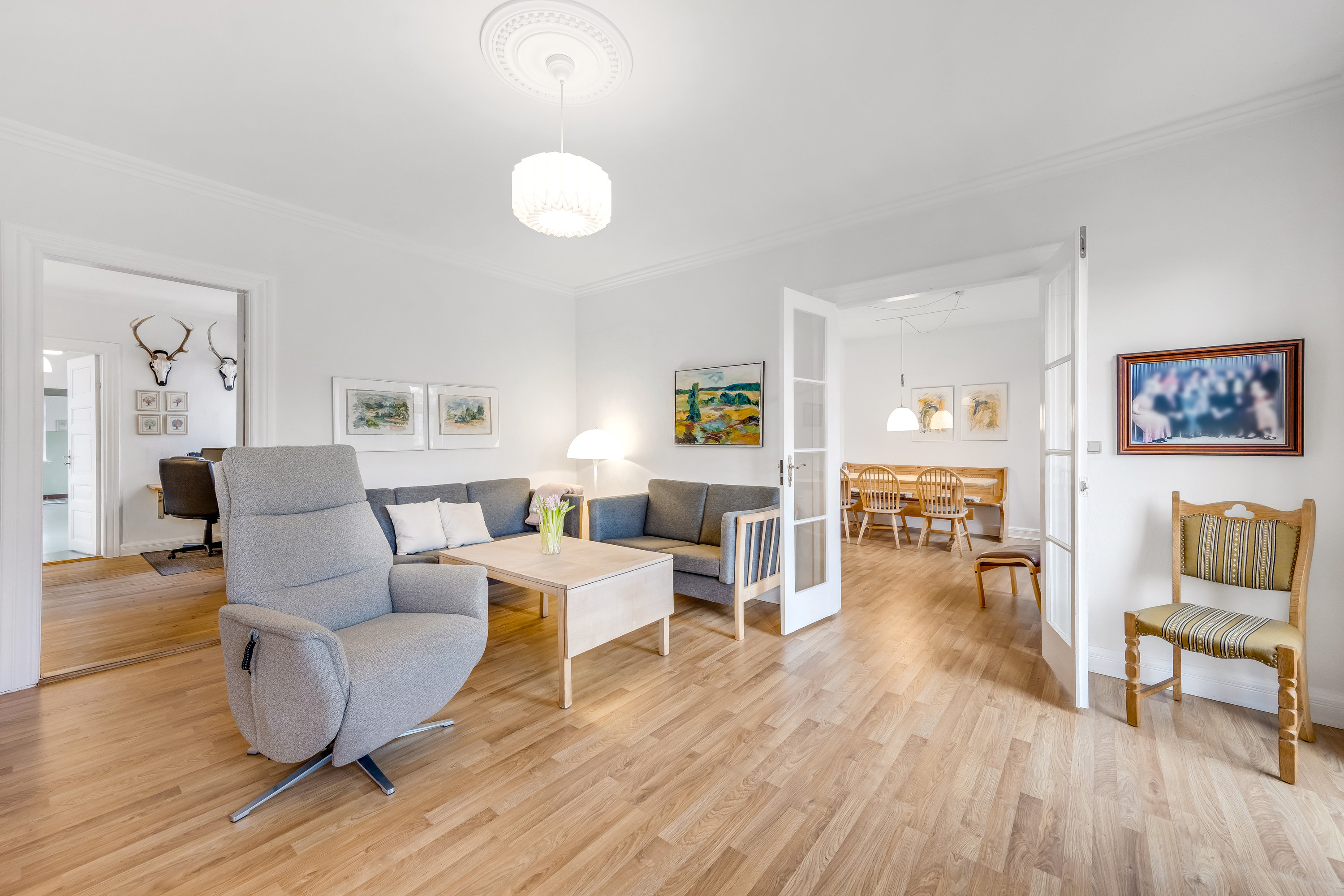 Fremhævet stue billede i fuldskærmstilstand. Billede af Tim Kirkevej 28A, 6980 Tim