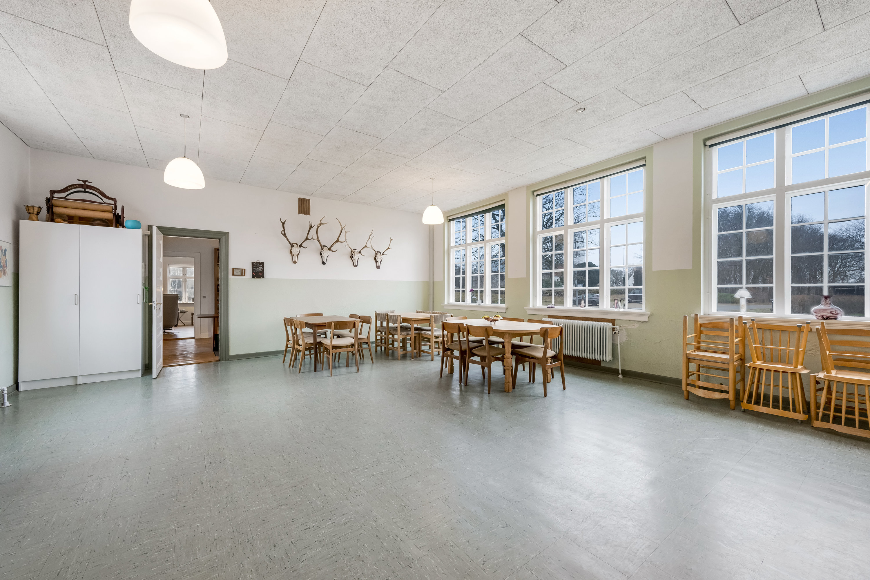 Fremhævet stue billede i fuldskærmstilstand. Billede af Tim Kirkevej 28A, 6980 Tim