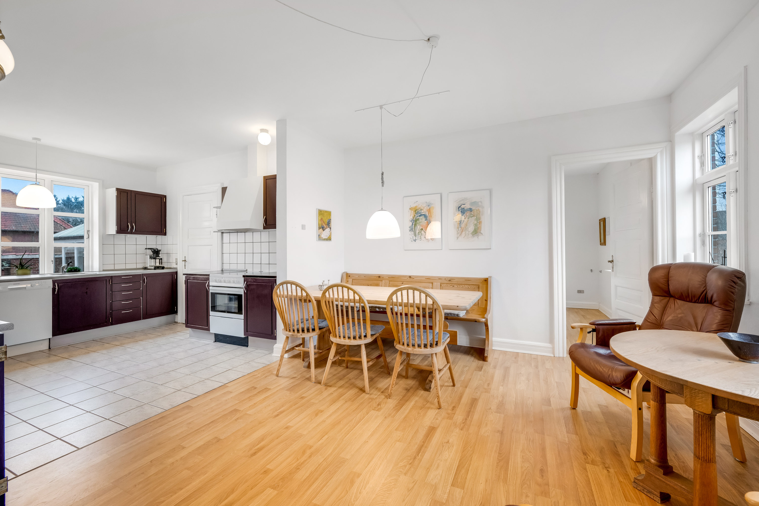 Fremhævet stue billede i fuldskærmstilstand. Billede af Tim Kirkevej 28A, 6980 Tim